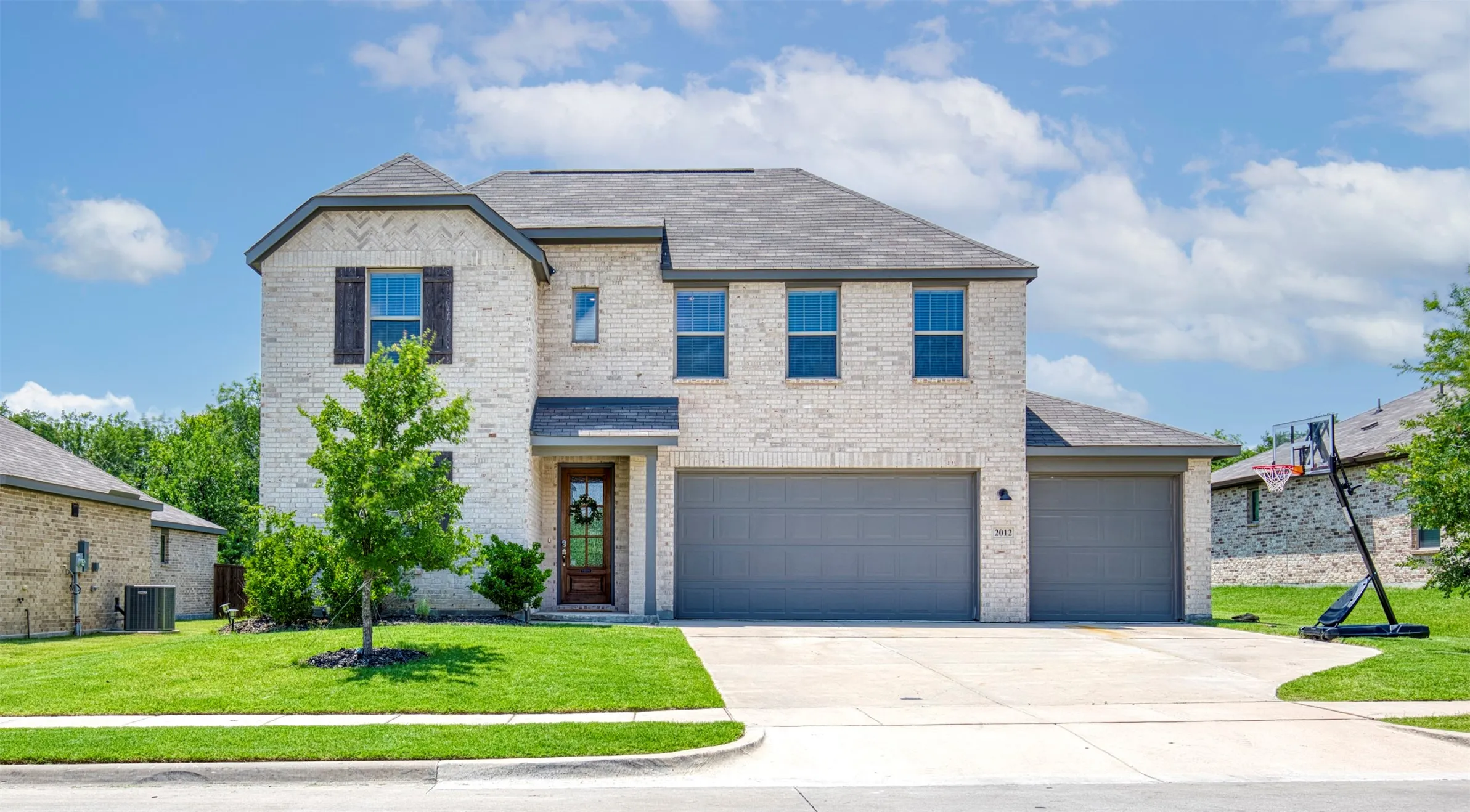 Beautiful two story home located in Park Place at Anna.