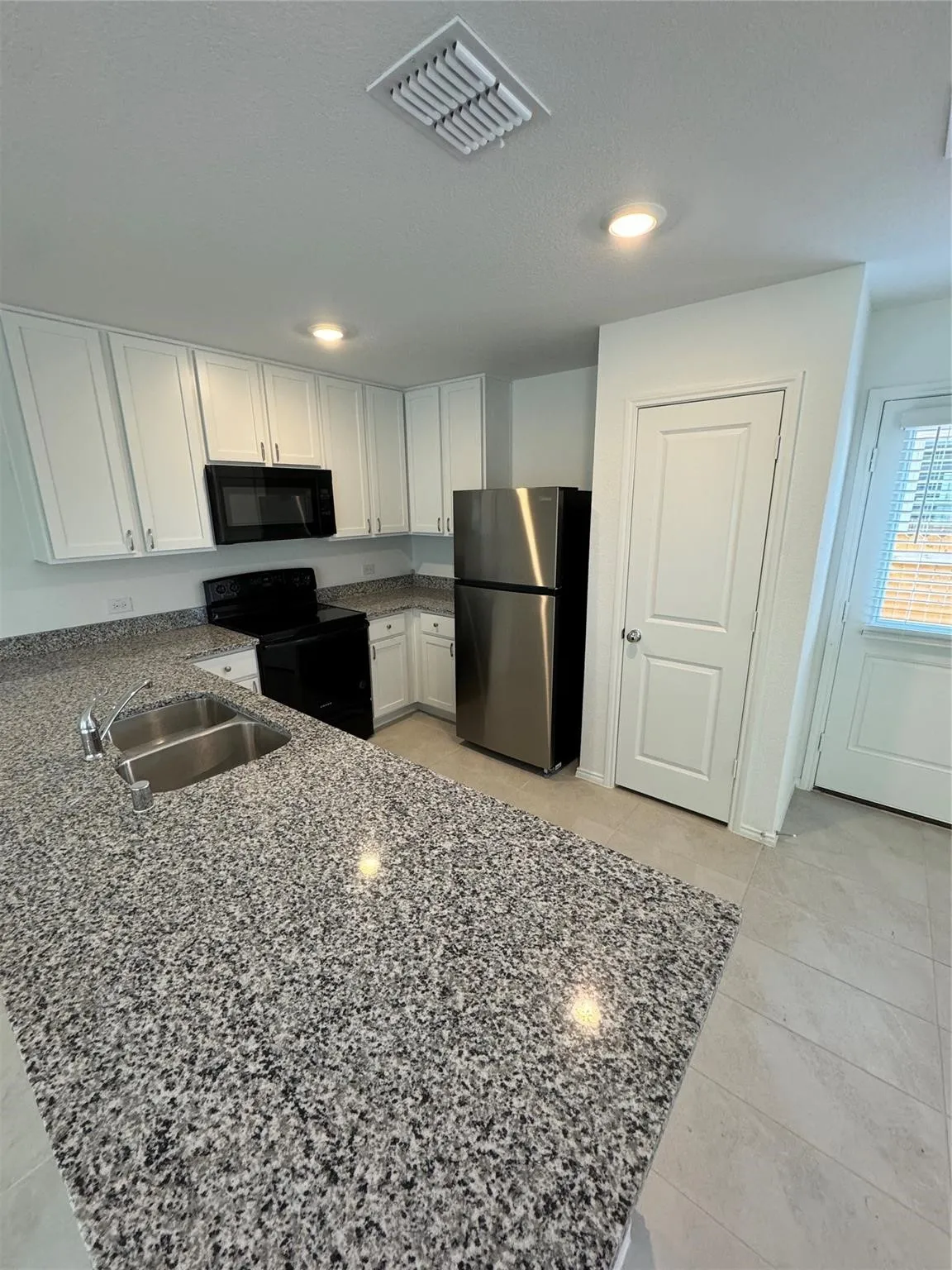 Single Family Residence For Rent in Collin County , 134 Harvest Street, Princeton, Texas 75407, 3 Bedroom, 2 Bathroom, 2 Garage spaces, 1,440 Sqft, built in 2024, mls#21239256, Real Estate Agent in Princeton, Homes For Rent in Collin county, Homes For Rent in Princeton, Realtor in Princeton Texas, Real Estate Brokerage Independent Realty Texas, Luminita Cordes Realtor