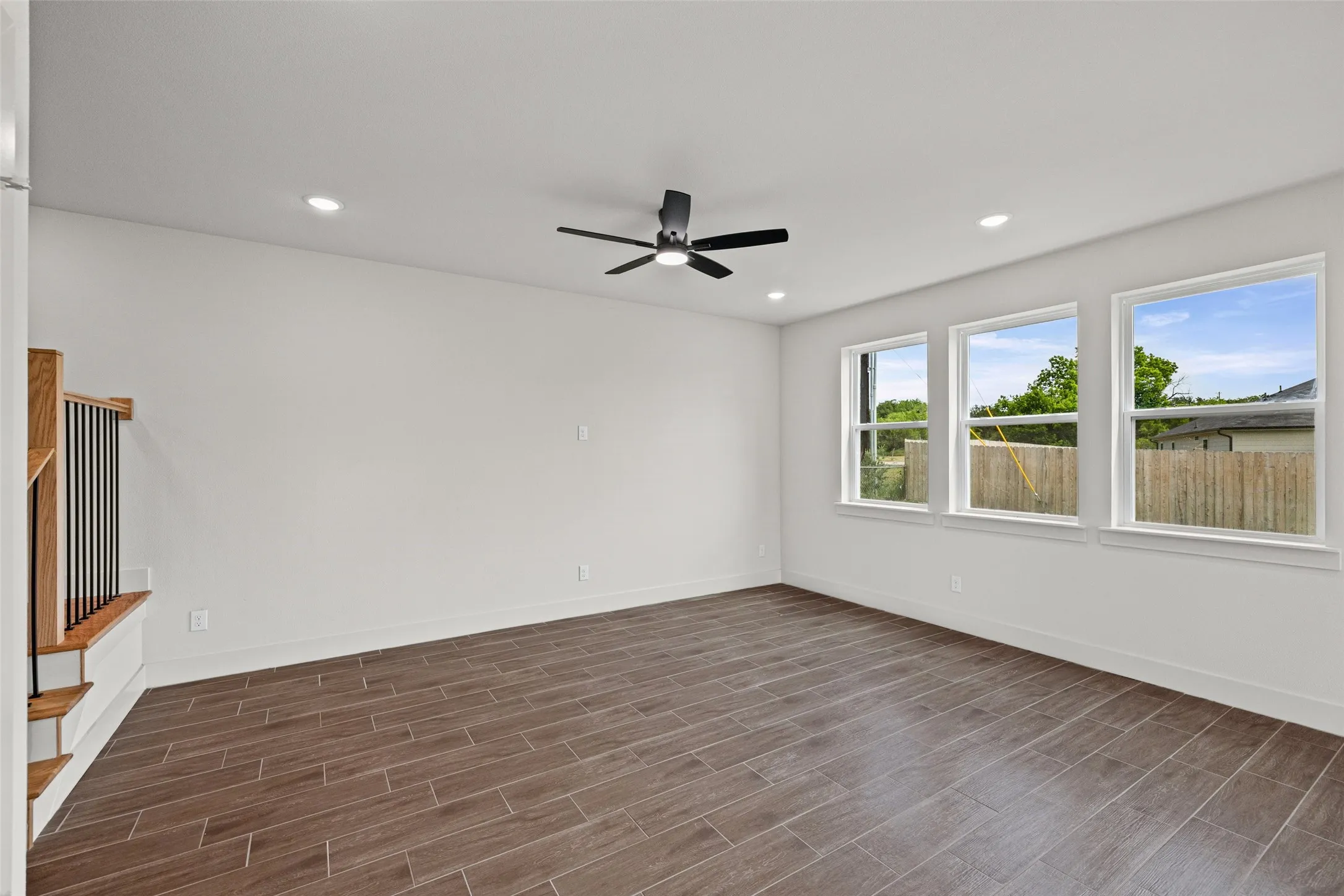 Single Family Residence For Sale in Hood County , 702 Perkins Court, Granbury, Texas 76048, 3 Bedroom, 3 Bathroom, 2 Garage spaces, 1,753 Sqft, built in 2026, mls#21241313, Real Estate Agent in Granbury, Homes For Sale in Hood county, Homes For Sale in Granbury, Realtor in Granbury Texas, Real Estate Brokerage Independent Realty Texas, Luminita Cordes Realtor