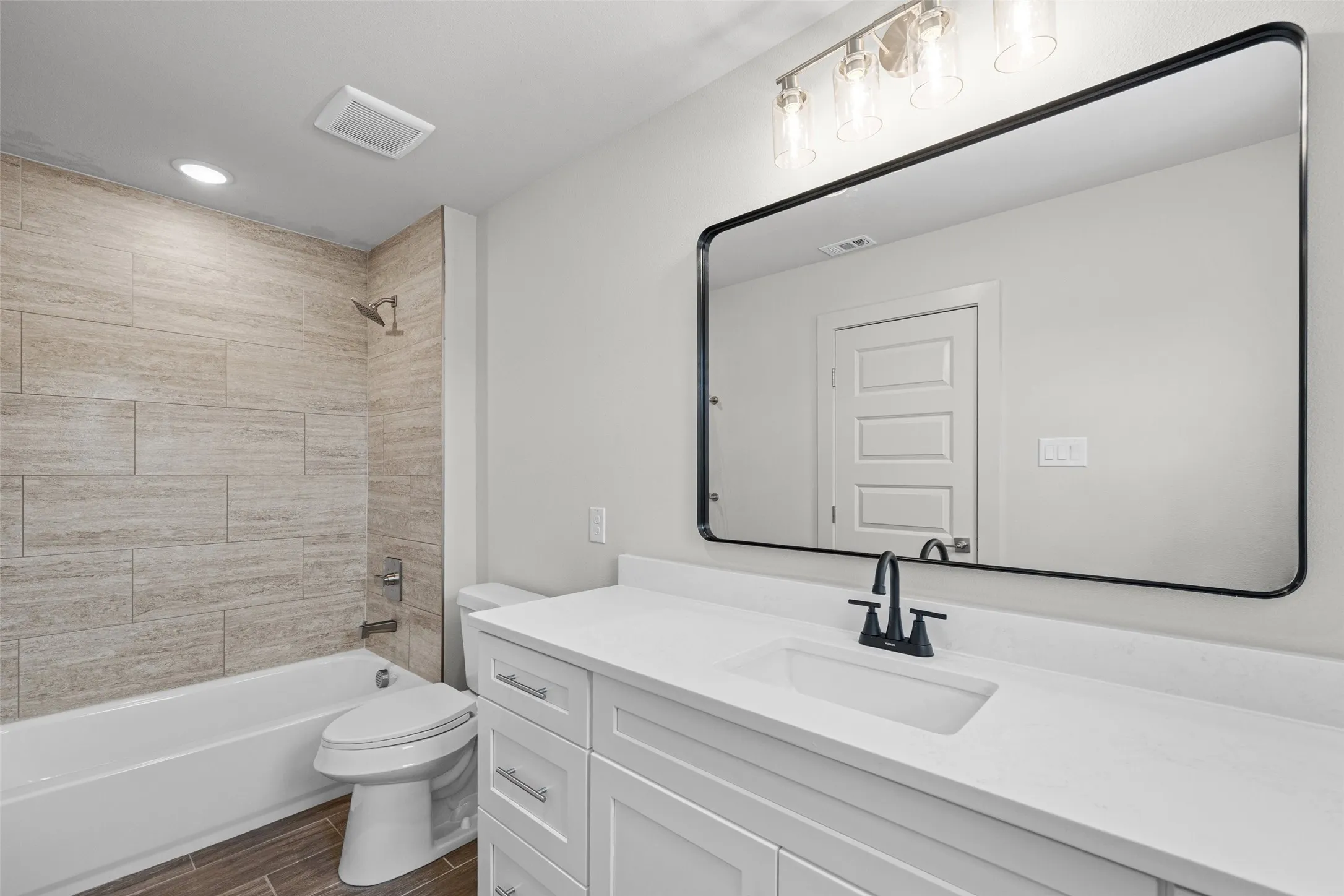 Single Family Residence For Sale in Hood County , 702 Perkins Court, Granbury, Texas 76048, 3 Bedroom, 3 Bathroom, 2 Garage spaces, 1,753 Sqft, built in 2026, mls#21241313, Real Estate Agent in Granbury, Homes For Sale in Hood county, Homes For Sale in Granbury, Realtor in Granbury Texas, Real Estate Brokerage Independent Realty Texas, Luminita Cordes Realtor