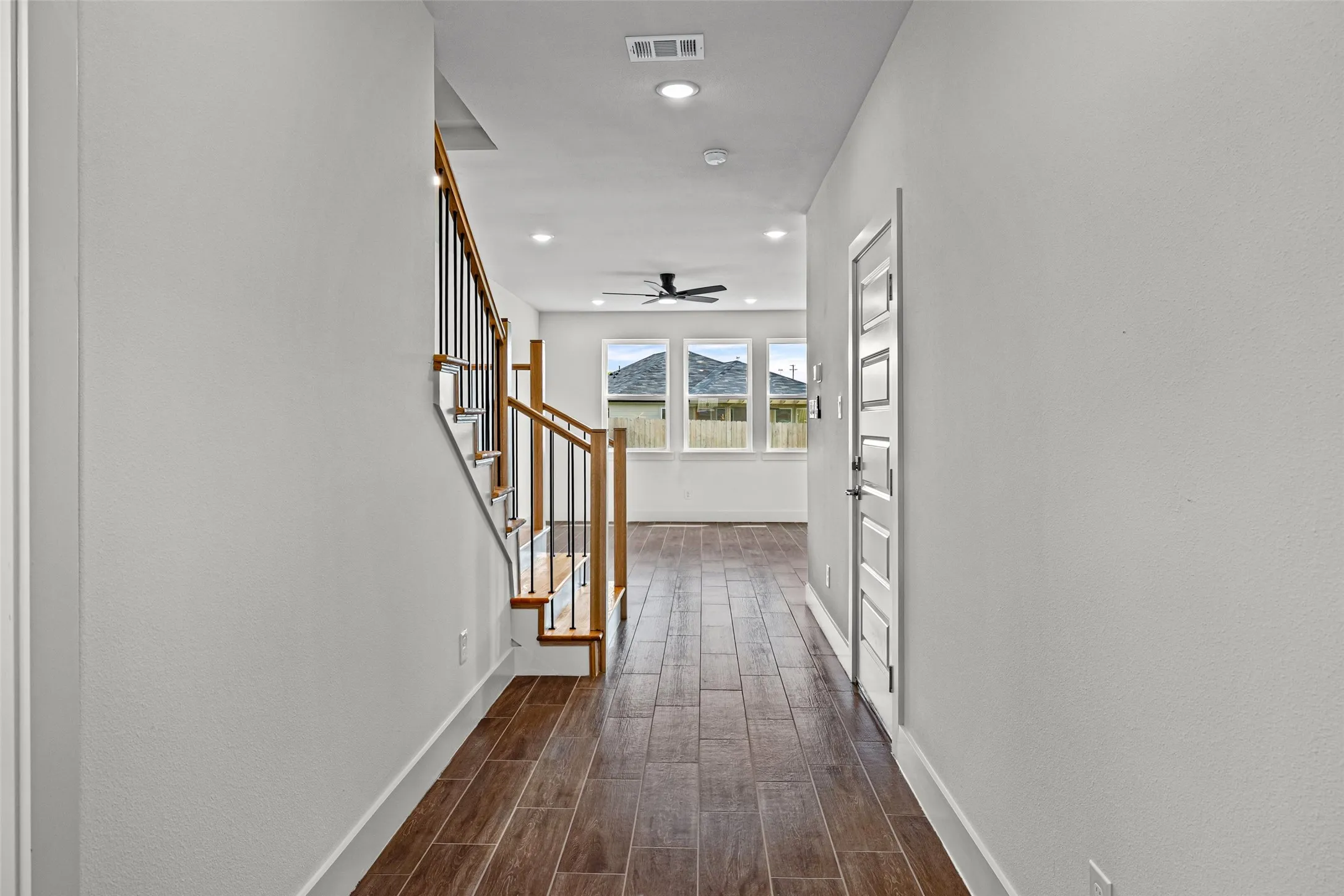 Single Family Residence For Sale in Hood County , 702 Perkins Court, Granbury, Texas 76048, 3 Bedroom, 3 Bathroom, 2 Garage spaces, 1,753 Sqft, built in 2026, mls#21241313, Real Estate Agent in Granbury, Homes For Sale in Hood county, Homes For Sale in Granbury, Realtor in Granbury Texas, Real Estate Brokerage Independent Realty Texas, Luminita Cordes Realtor