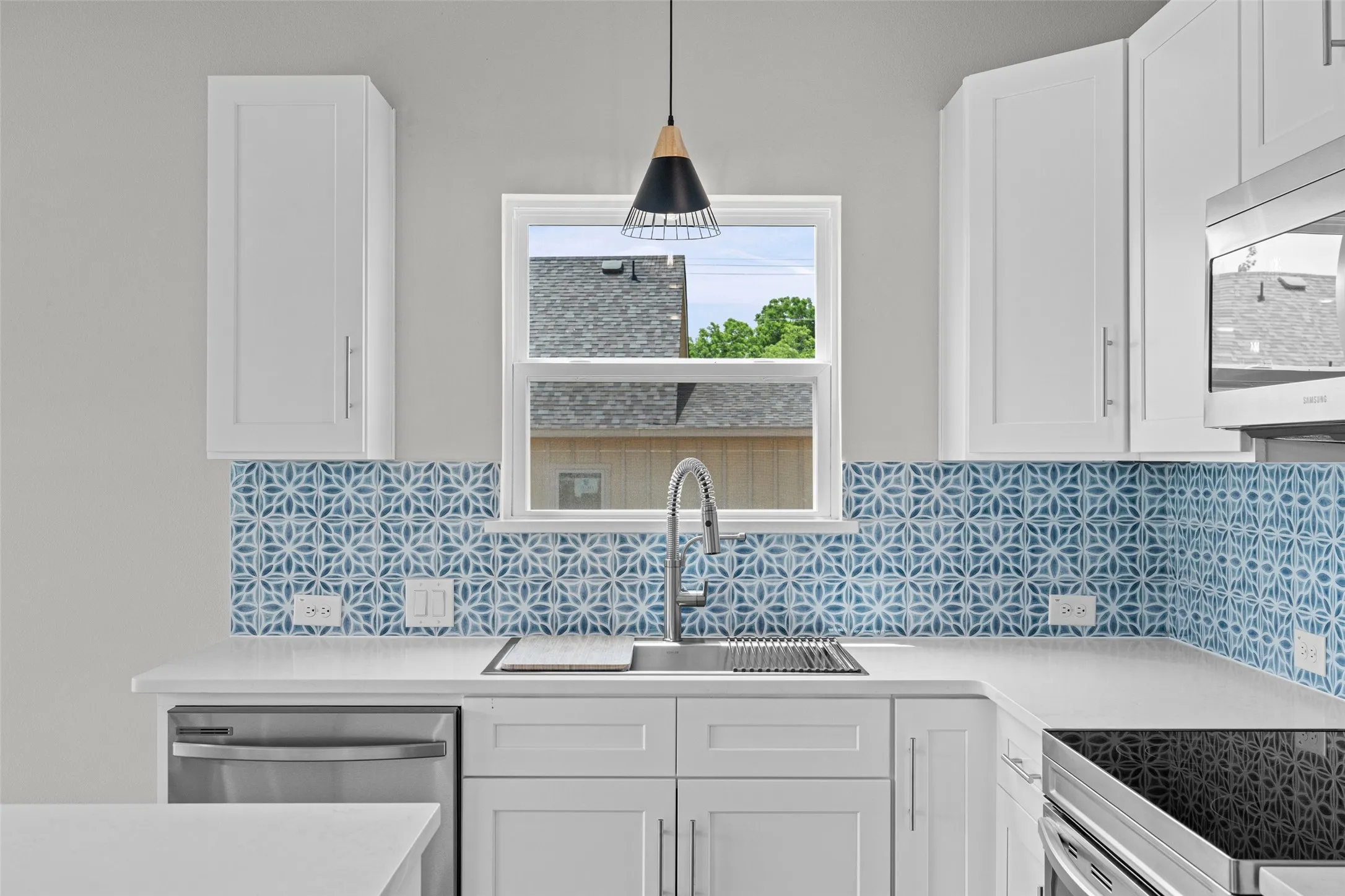 Single Family Residence For Sale in Hood County , 702 Perkins Court, Granbury, Texas 76048, 3 Bedroom, 3 Bathroom, 2 Garage spaces, 1,753 Sqft, built in 2026, mls#21241313, Real Estate Agent in Granbury, Homes For Sale in Hood county, Homes For Sale in Granbury, Realtor in Granbury Texas, Real Estate Brokerage Independent Realty Texas, Luminita Cordes Realtor