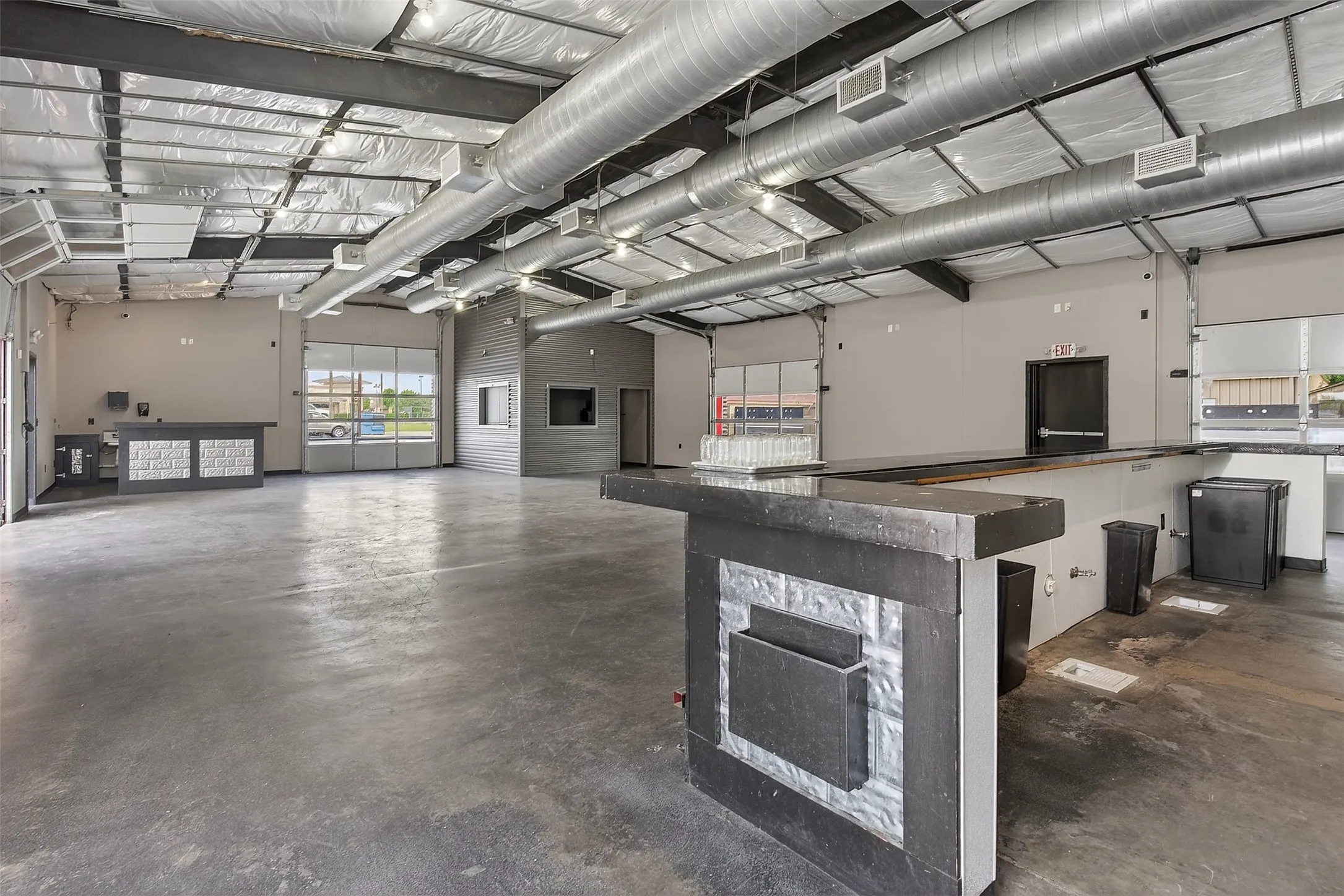 Business For Rent in Johnson County , 2795 Wilshire Boulevard, Burleson, Texas 76028, 0, 0, Garage spaces, 5,340 Sqft, built in 1992, Preowned, mls#21240907, Real Estate Agent in Burleson, Homes For Rent in Johnson county, Homes For Rent in Burleson, Realtor in Burleson Texas, Real Estate Brokerage Independent Realty Texas, Luminita Cordes Realtor