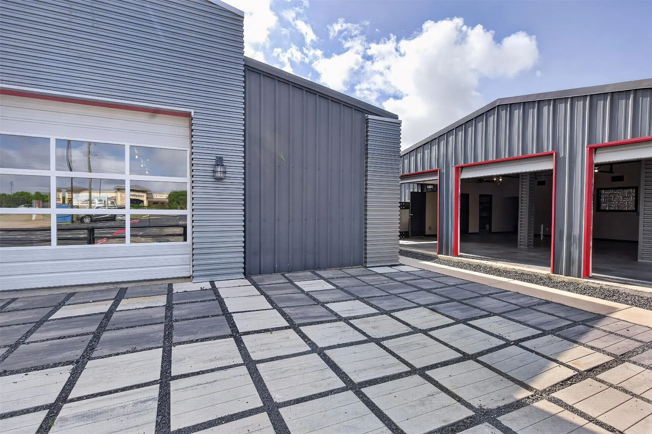 Business For Rent in Johnson County , 2795 Wilshire Boulevard, Burleson, Texas 76028, 0, 0, Garage spaces, 5,340 Sqft, built in 1992, Preowned, mls#21240907, Real Estate Agent in Burleson, Homes For Rent in Johnson county, Homes For Rent in Burleson, Realtor in Burleson Texas, Real Estate Brokerage Independent Realty Texas, Luminita Cordes Realtor