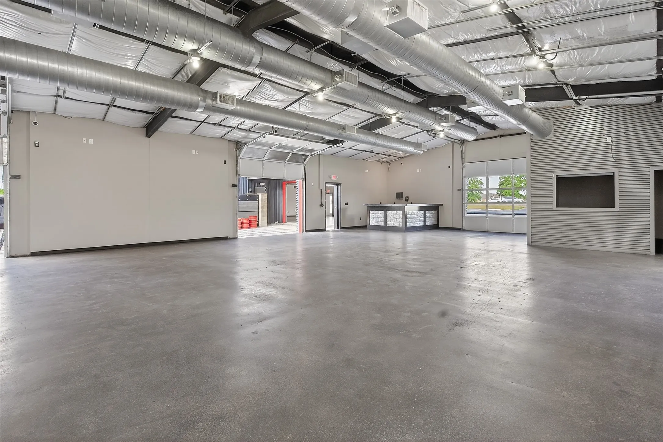 Business For Rent in Johnson County , 2795 Wilshire Boulevard, Burleson, Texas 76028, 0, 0, Garage spaces, 5,340 Sqft, built in 1992, Preowned, mls#21240907, Real Estate Agent in Burleson, Homes For Rent in Johnson county, Homes For Rent in Burleson, Realtor in Burleson Texas, Real Estate Brokerage Independent Realty Texas, Luminita Cordes Realtor