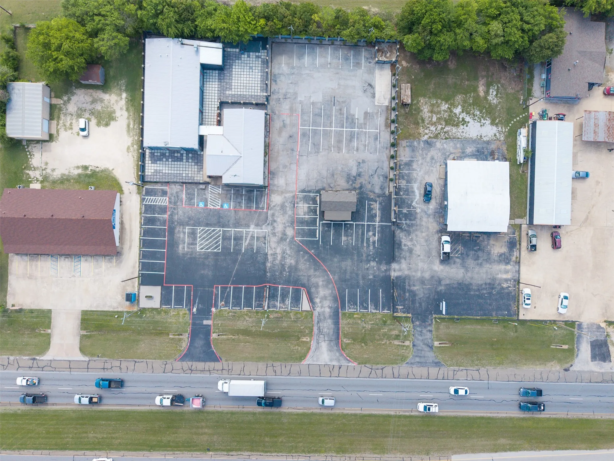 Business For Rent in Johnson County , 2795 Wilshire Boulevard, Burleson, Texas 76028, 0, 0, Garage spaces, 5,340 Sqft, built in 1992, Preowned, mls#21240907, Real Estate Agent in Burleson, Homes For Rent in Johnson county, Homes For Rent in Burleson, Realtor in Burleson Texas, Real Estate Brokerage Independent Realty Texas, Luminita Cordes Realtor