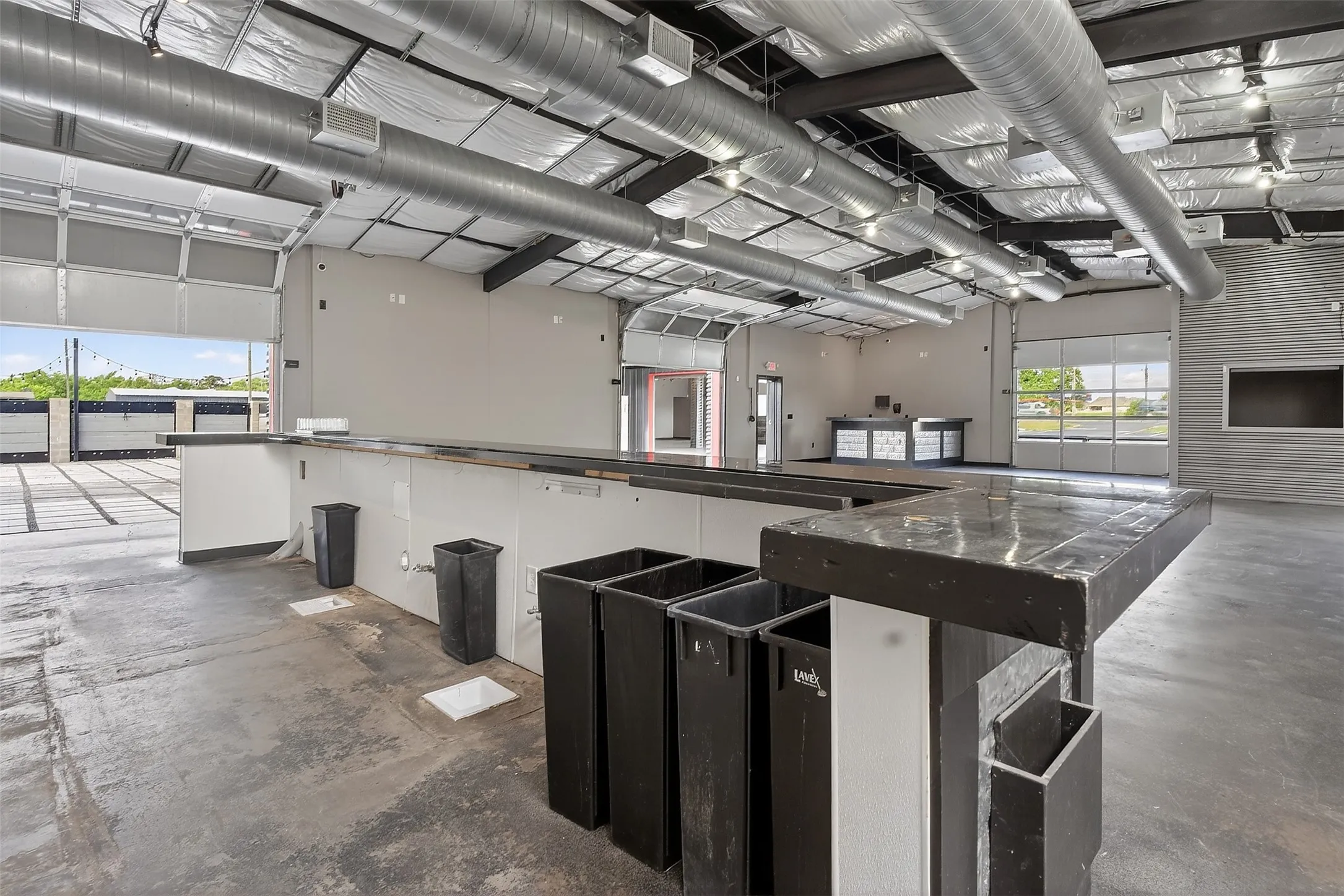 Business For Rent in Johnson County , 2795 Wilshire Boulevard, Burleson, Texas 76028, 0, 0, Garage spaces, 5,340 Sqft, built in 1992, Preowned, mls#21240907, Real Estate Agent in Burleson, Homes For Rent in Johnson county, Homes For Rent in Burleson, Realtor in Burleson Texas, Real Estate Brokerage Independent Realty Texas, Luminita Cordes Realtor