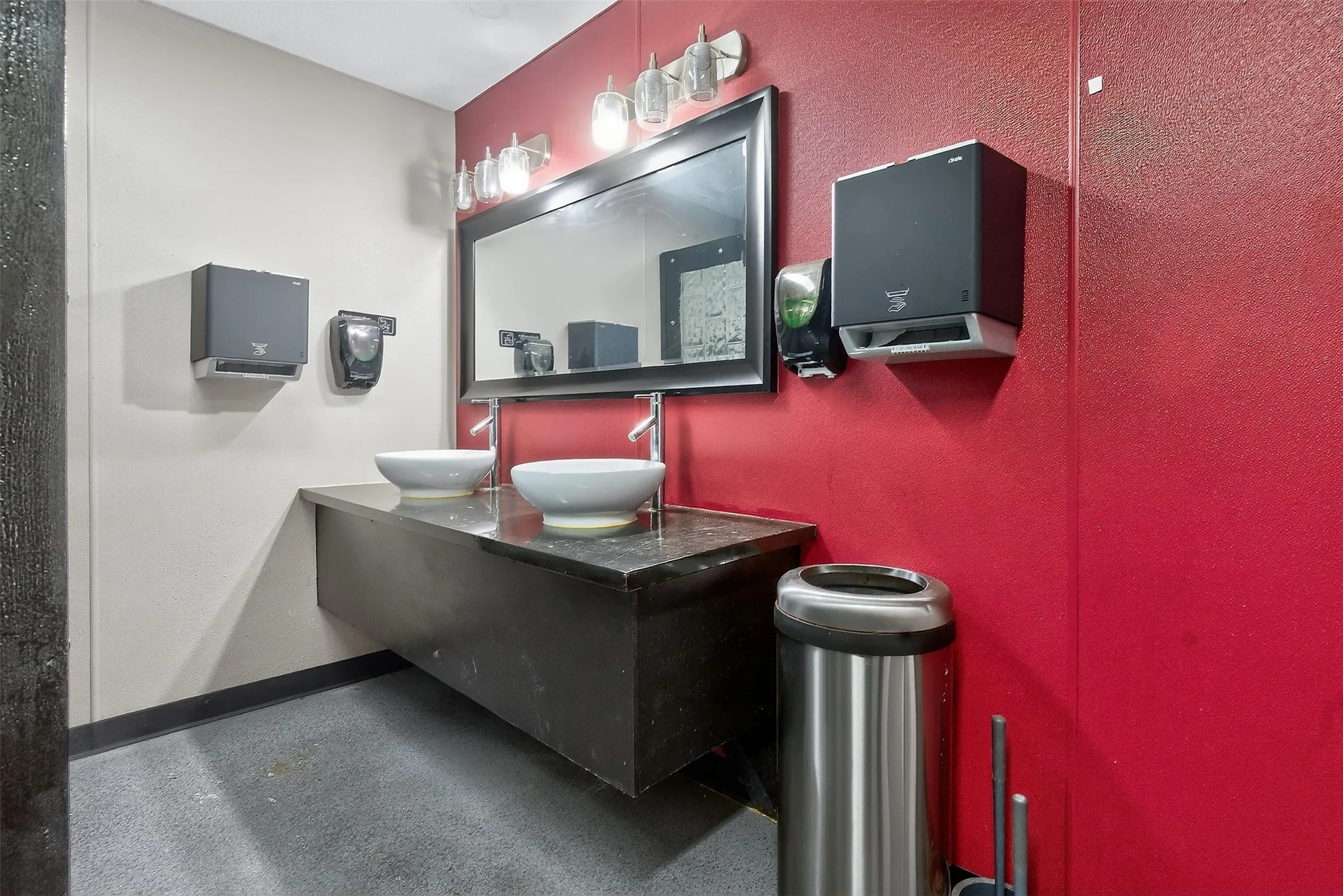 Business For Rent in Johnson County , 2795 Wilshire Boulevard, Burleson, Texas 76028, 0, 0, Garage spaces, 5,340 Sqft, built in 1992, Preowned, mls#21240907, Real Estate Agent in Burleson, Homes For Rent in Johnson county, Homes For Rent in Burleson, Realtor in Burleson Texas, Real Estate Brokerage Independent Realty Texas, Luminita Cordes Realtor