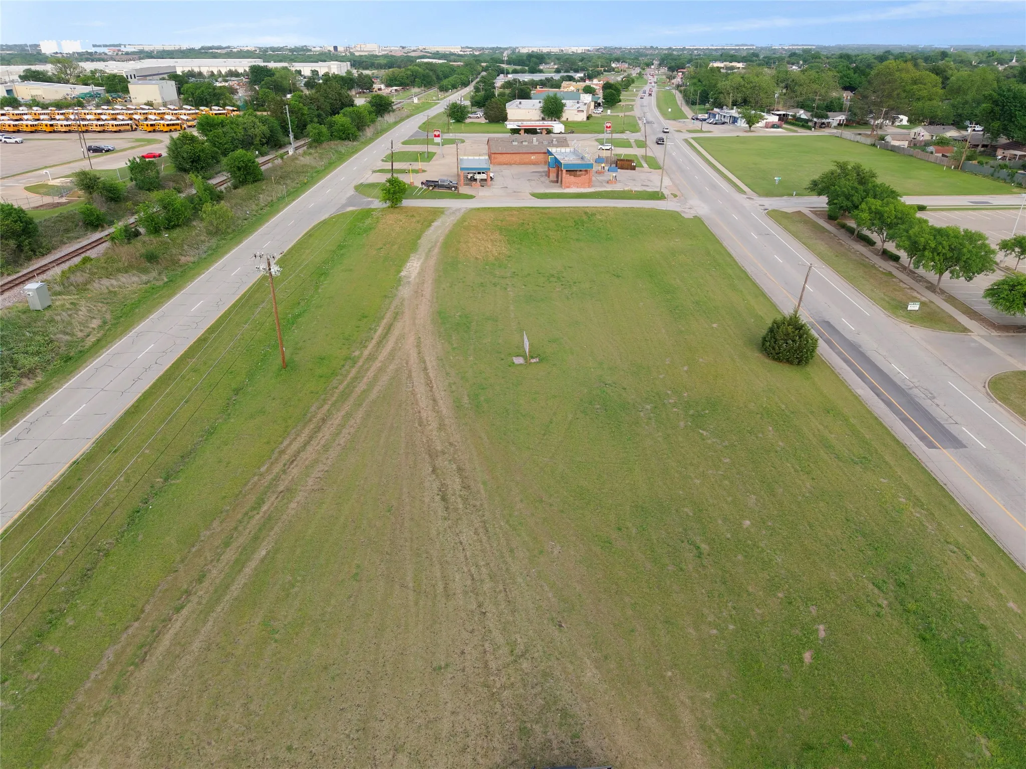 Unimproved Land For Sale in Dallas County , 1607 E Scyene Road, Mesquite, Texas 75149, 0, 0, Garage spaces, 0 Sqft, built in 0, Price $375,000, mls#21241351, Real Estate Agent in Mesquite, Homes For Sale in Dallas county, Homes For Sale in Mesquite, Realtor in Mesquite Texas, Real Estate Brokerage Independent Realty Texas, Luminita Cordes Realtor