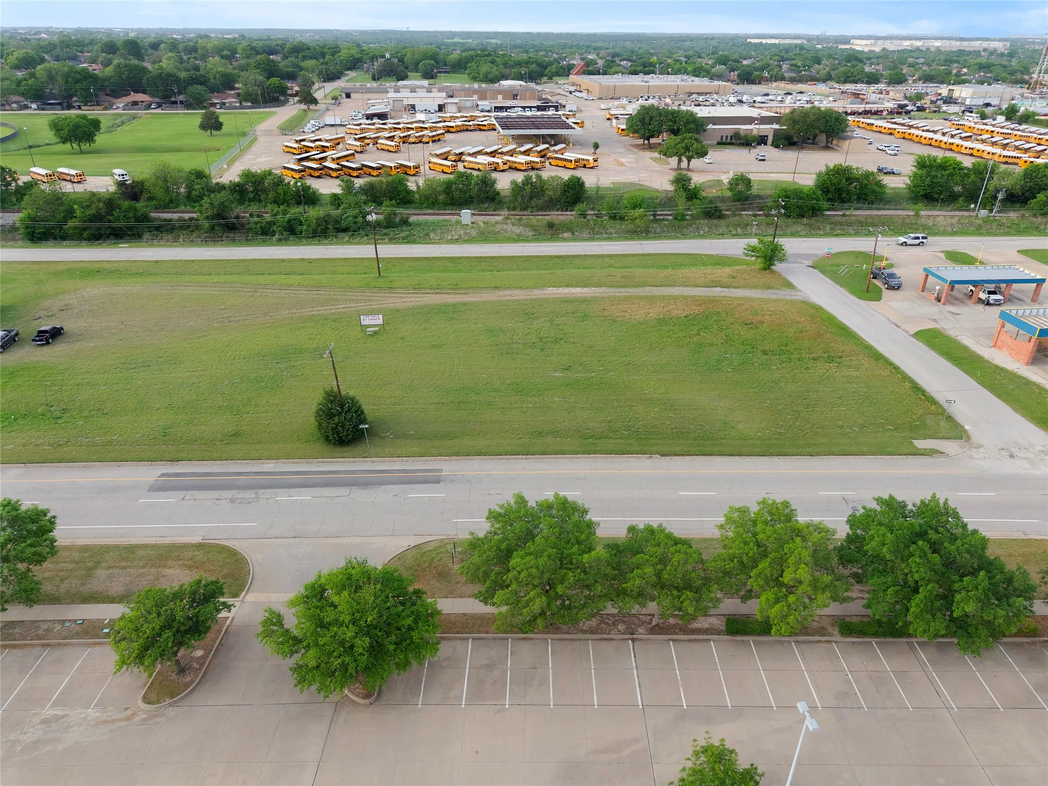 Unimproved Land For Sale in Dallas County , 1607 E Scyene Road, Mesquite, Texas 75149, 0, 0, Garage spaces, 0 Sqft, built in 0, Price $375,000, mls#21241351, Real Estate Agent in Mesquite, Homes For Sale in Dallas county, Homes For Sale in Mesquite, Realtor in Mesquite Texas, Real Estate Brokerage Independent Realty Texas, Luminita Cordes Realtor