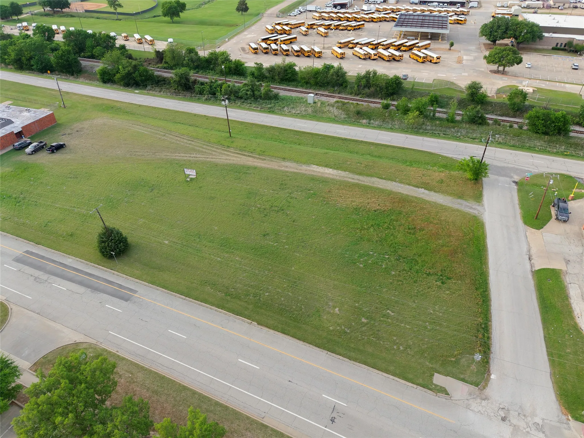 Unimproved Land For Sale in Dallas County , 1607 E Scyene Road, Mesquite, Texas 75149, 0, 0, Garage spaces, 0 Sqft, built in 0, Price $375,000, mls#21241351, Real Estate Agent in Mesquite, Homes For Sale in Dallas county, Homes For Sale in Mesquite, Realtor in Mesquite Texas, Real Estate Brokerage Independent Realty Texas, Luminita Cordes Realtor