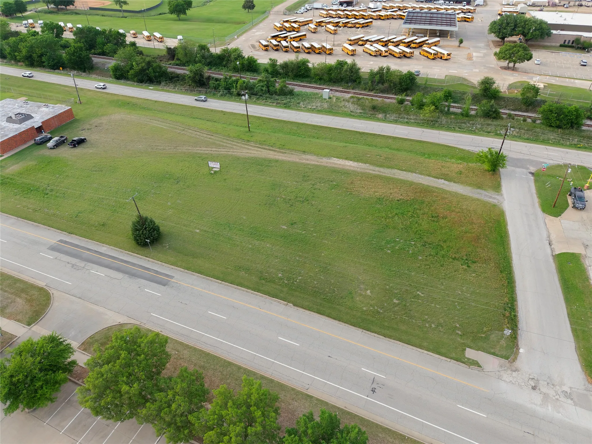 Unimproved Land For Sale in Dallas County , 1607 E Scyene Road, Mesquite, Texas 75149, 0, 0, Garage spaces, 0 Sqft, built in 0, Price $375,000, mls#21241351, Real Estate Agent in Mesquite, Homes For Sale in Dallas county, Homes For Sale in Mesquite, Realtor in Mesquite Texas, Real Estate Brokerage Independent Realty Texas, Luminita Cordes Realtor