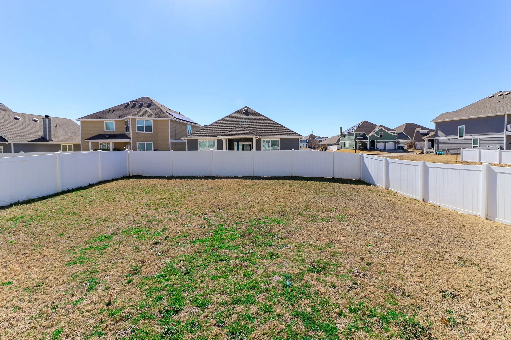 Single Family Residence For Sale in Denton County , 9160 Cranston Court, Providence Village, Texas 76227, 4 Bedrooms, 4 Bathrooms, 2 Garage spaces, 3,206 Sqft, built in 2016, Preowned, Price $425,000, mls#21239940, Real Estate Agent in Providence Village, Homes For Sale in Denton county, Homes For Sale in Providence Village, Realtor in Providence Village Texas, Real Estate Brokerage Independent Realty Texas, Luminita Cordes Realtor
