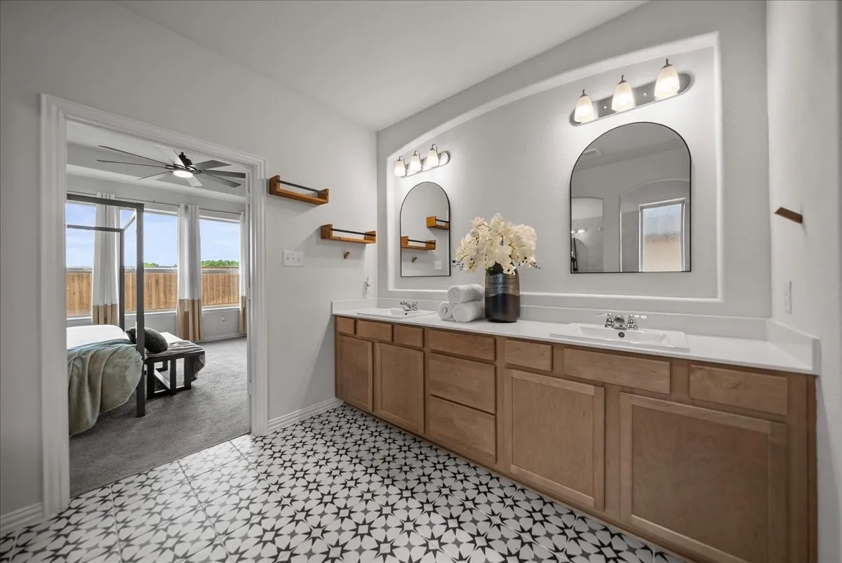 Single Family Residence For Sale in Denton County , 449 Willowmore Drive, Little Elm, Texas 75068, 3 Bedroom, 3 Bathroom, 2 Garage spaces, 3,690 Sqft, built in 2024, Preowned, mls#21208951, Real Estate Agent in Little Elm, Homes For Sale in Denton county, Homes For Sale in Little Elm, Realtor in Little Elm Texas, Real Estate Brokerage Independent Realty Texas, Luminita Cordes Realtor