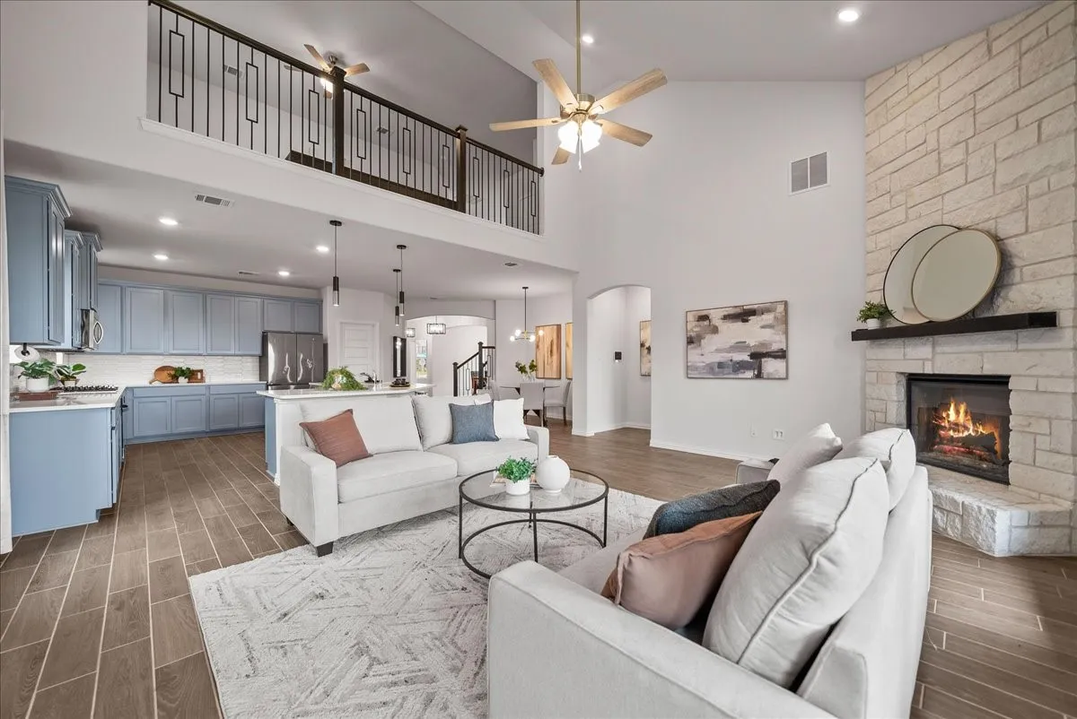 Single Family Residence For Sale in Denton County , 449 Willowmore Drive, Little Elm, Texas 75068, 3 Bedroom, 3 Bathroom, 2 Garage spaces, 3,690 Sqft, built in 2024, Preowned, mls#21208951, Real Estate Agent in Little Elm, Homes For Sale in Denton county, Homes For Sale in Little Elm, Realtor in Little Elm Texas, Real Estate Brokerage Independent Realty Texas, Luminita Cordes Realtor