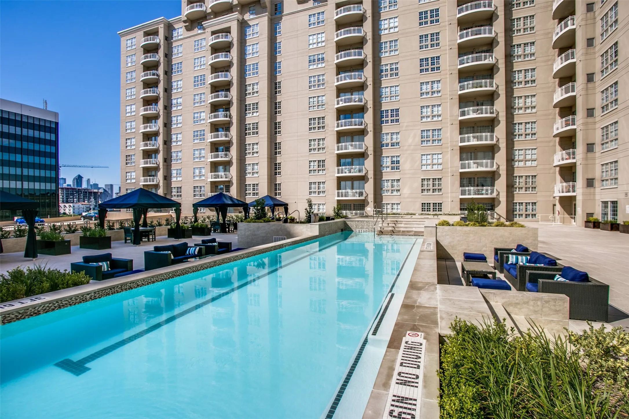 Condominium For Rent in Dallas County , 3225 Turtle Creek Boulevard 220, Dallas, Texas 75219, 2 Bedroom, 2 Bathroom, 1 Garage spaces, 1,154 Sqft, built in 1998, Preowned, mls#21202510, Real Estate Agent in Dallas, Homes For Rent in Dallas county, Homes For Rent in Dallas, Realtor in Dallas Texas, Real Estate Brokerage Independent Realty Texas, Luminita Cordes Realtor