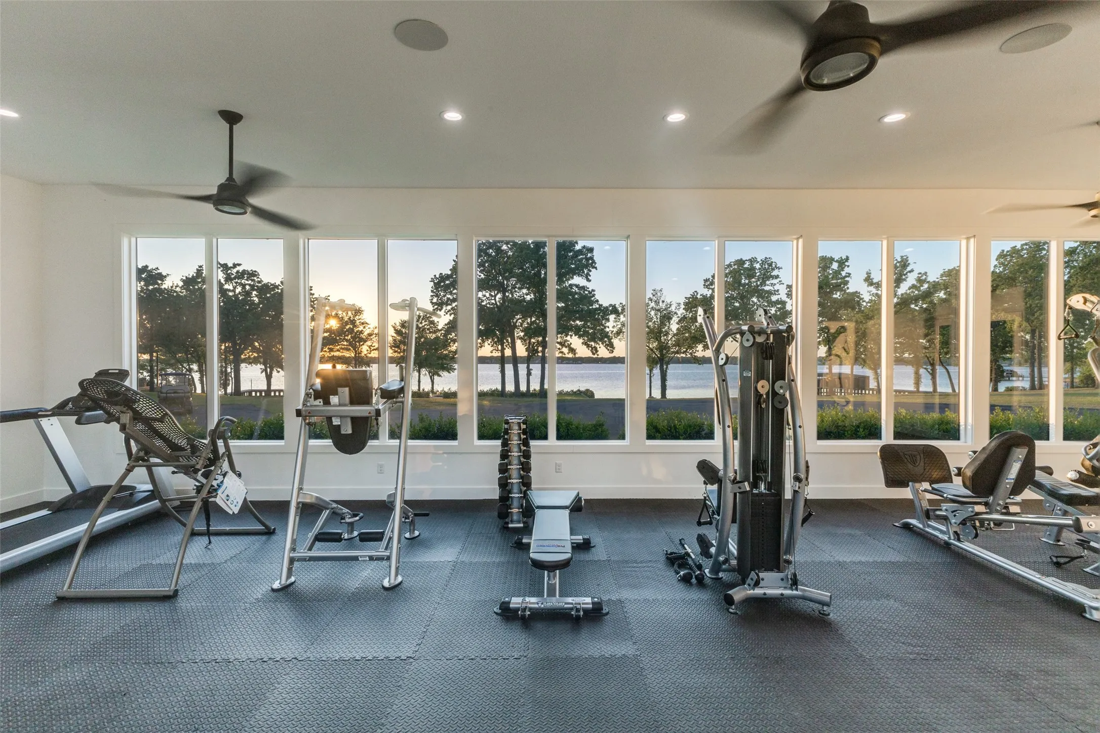 Farm For Sale in Henderson County , 0 Barron, Caney City, Texas 75148, 9 Bedroom, 11 Bathroom, 6 Garage spaces, 9,774 Sqft, built in 2021, Preowned, Price $14,700,000, mls#21240789, Real Estate Agent in Caney City, Homes For Sale in Henderson county, Homes For Sale in Caney City, Realtor in Caney City Texas, Real Estate Brokerage Independent Realty Texas, Luminita Cordes Realtor