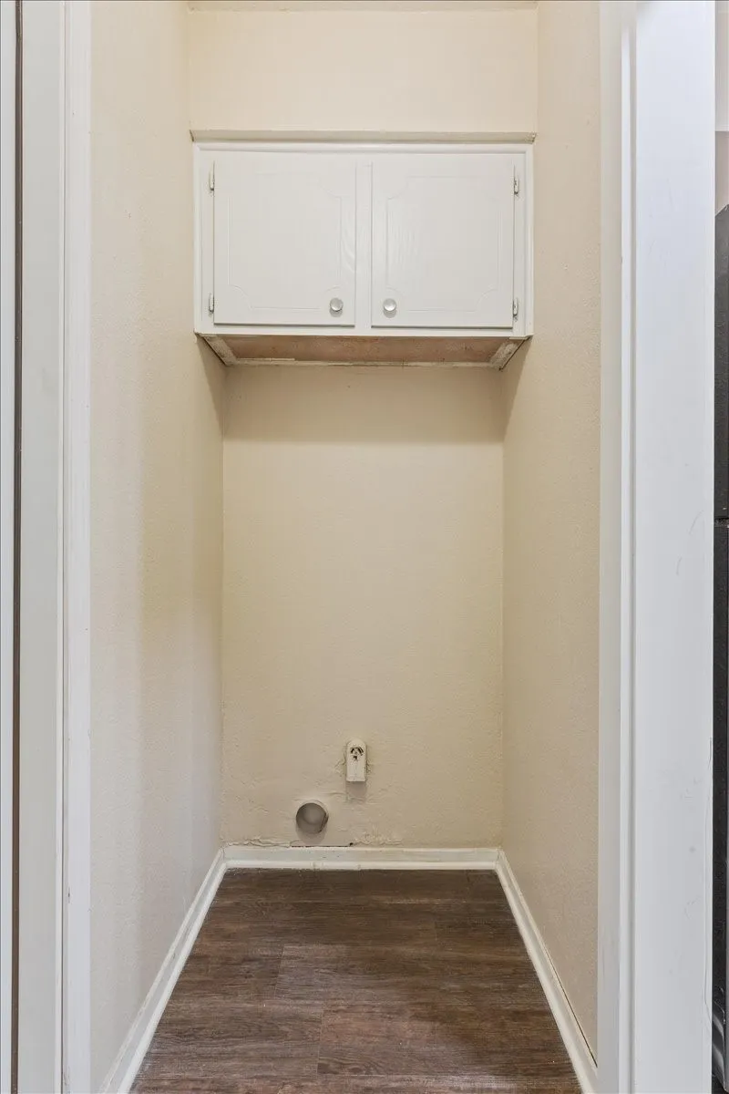 Single Family Residence For Sale in Mc Lennan County , 329 Applewood Lane, Hewitt, Texas 76643, 3 Bedroom, 2 Bathroom, 1 Garage spaces, 1,488 Sqft, built in 1984, mls#21241456, Real Estate Agent in Hewitt, Homes For Sale in Mc Lennan county, Homes For Sale in Hewitt, Realtor in Hewitt Texas, Real Estate Brokerage Independent Realty Texas, Luminita Cordes Realtor