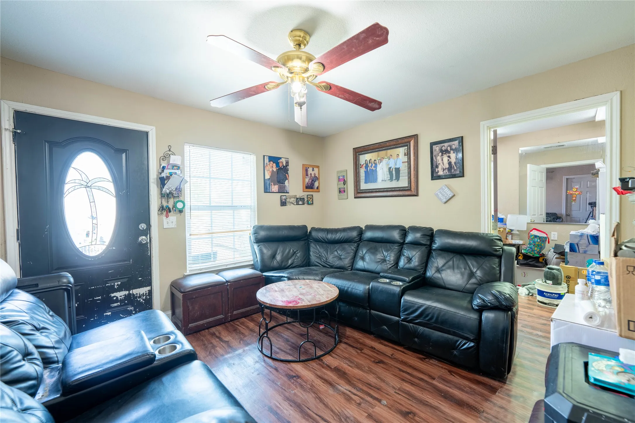 Single Family Residence For Sale in Dallas County , 2519 Chalk Hill Road, Dallas, Texas 75212, 6 Bedroom, 3 Bathroom, Garage spaces, 1,586 Sqft, built in 1945, mls#21240799, Real Estate Agent in Dallas, Homes For Sale in Dallas county, Homes For Sale in Dallas, Realtor in Dallas Texas, Real Estate Brokerage Independent Realty Texas, Luminita Cordes Realtor