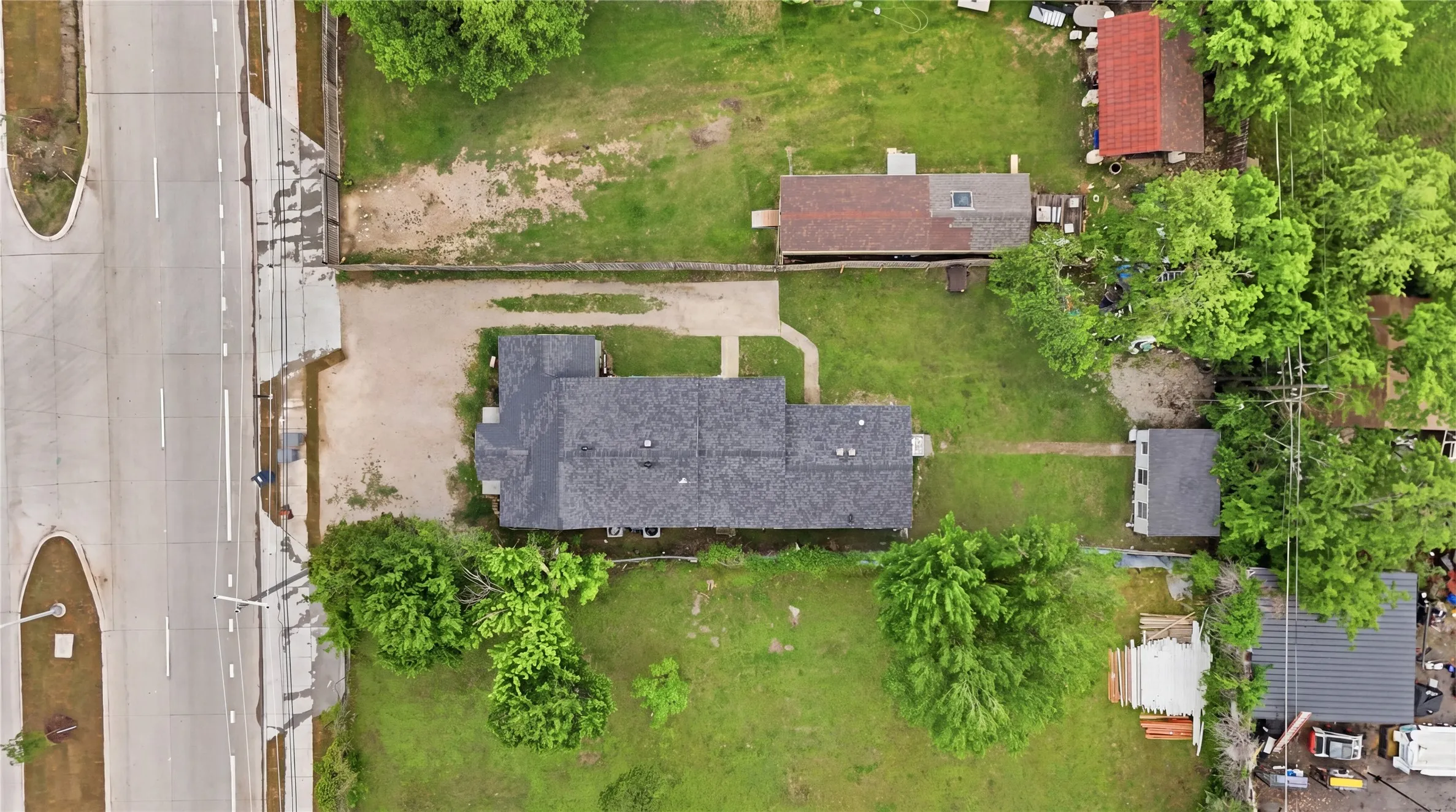 Single Family Residence For Sale in Dallas County , 2519 Chalk Hill Road, Dallas, Texas 75212, 6 Bedroom, 3 Bathroom, Garage spaces, 1,586 Sqft, built in 1945, mls#21240799, Real Estate Agent in Dallas, Homes For Sale in Dallas county, Homes For Sale in Dallas, Realtor in Dallas Texas, Real Estate Brokerage Independent Realty Texas, Luminita Cordes Realtor