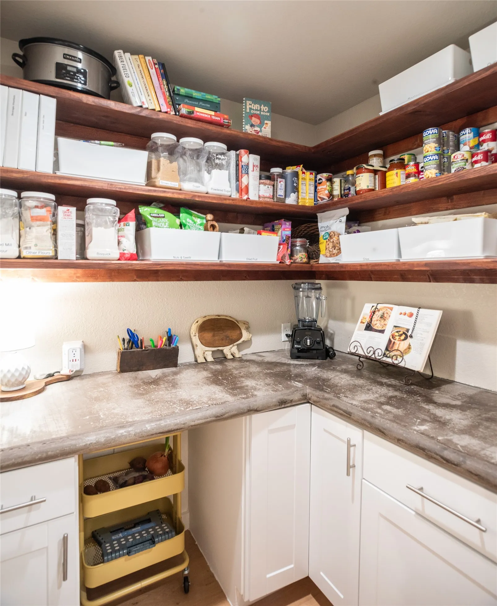 Single Family Residence For Sale in Collin County , 1451 Meandro Ria Lane, Fairview, Texas 75069, 3 Bedroom, 3 Bathroom, 2 Garage spaces, 2,890 Sqft, built in 1981, Preowned, mls#21233772, Real Estate Agent in Fairview, Homes For Sale in Collin county, Homes For Sale in Fairview, Realtor in Fairview Texas, Real Estate Brokerage Independent Realty Texas, Luminita Cordes Realtor