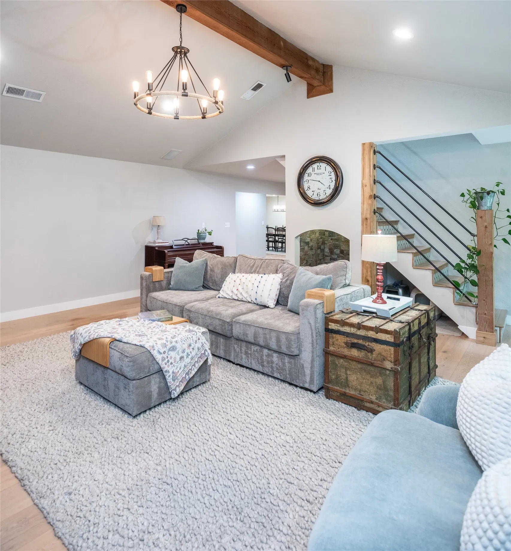 Single Family Residence For Sale in Collin County , 1451 Meandro Ria Lane, Fairview, Texas 75069, 3 Bedroom, 3 Bathroom, 2 Garage spaces, 2,890 Sqft, built in 1981, Preowned, mls#21233772, Real Estate Agent in Fairview, Homes For Sale in Collin county, Homes For Sale in Fairview, Realtor in Fairview Texas, Real Estate Brokerage Independent Realty Texas, Luminita Cordes Realtor