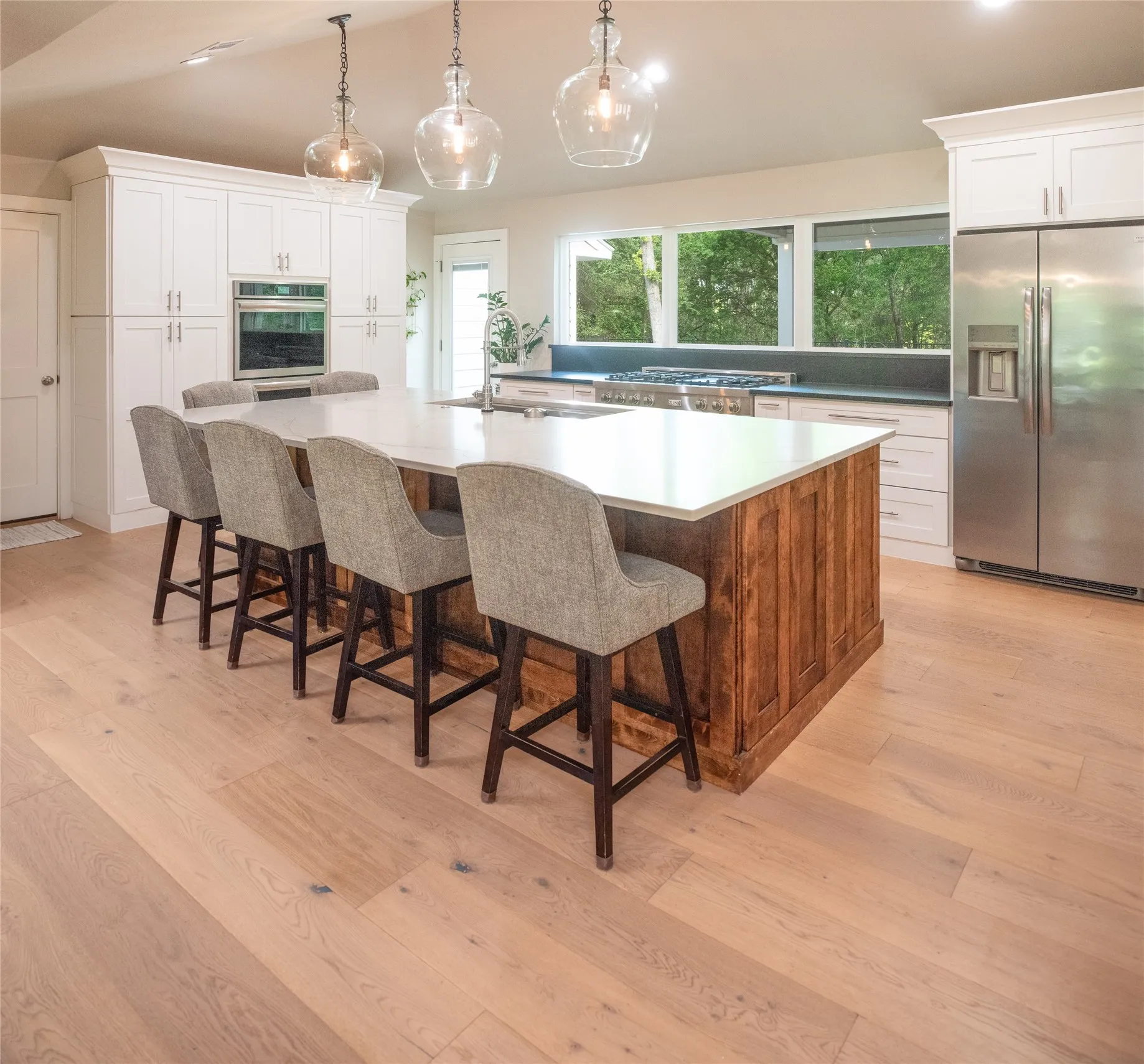 Single Family Residence For Sale in Collin County , 1451 Meandro Ria Lane, Fairview, Texas 75069, 3 Bedroom, 3 Bathroom, 2 Garage spaces, 2,890 Sqft, built in 1981, Preowned, mls#21233772, Real Estate Agent in Fairview, Homes For Sale in Collin county, Homes For Sale in Fairview, Realtor in Fairview Texas, Real Estate Brokerage Independent Realty Texas, Luminita Cordes Realtor