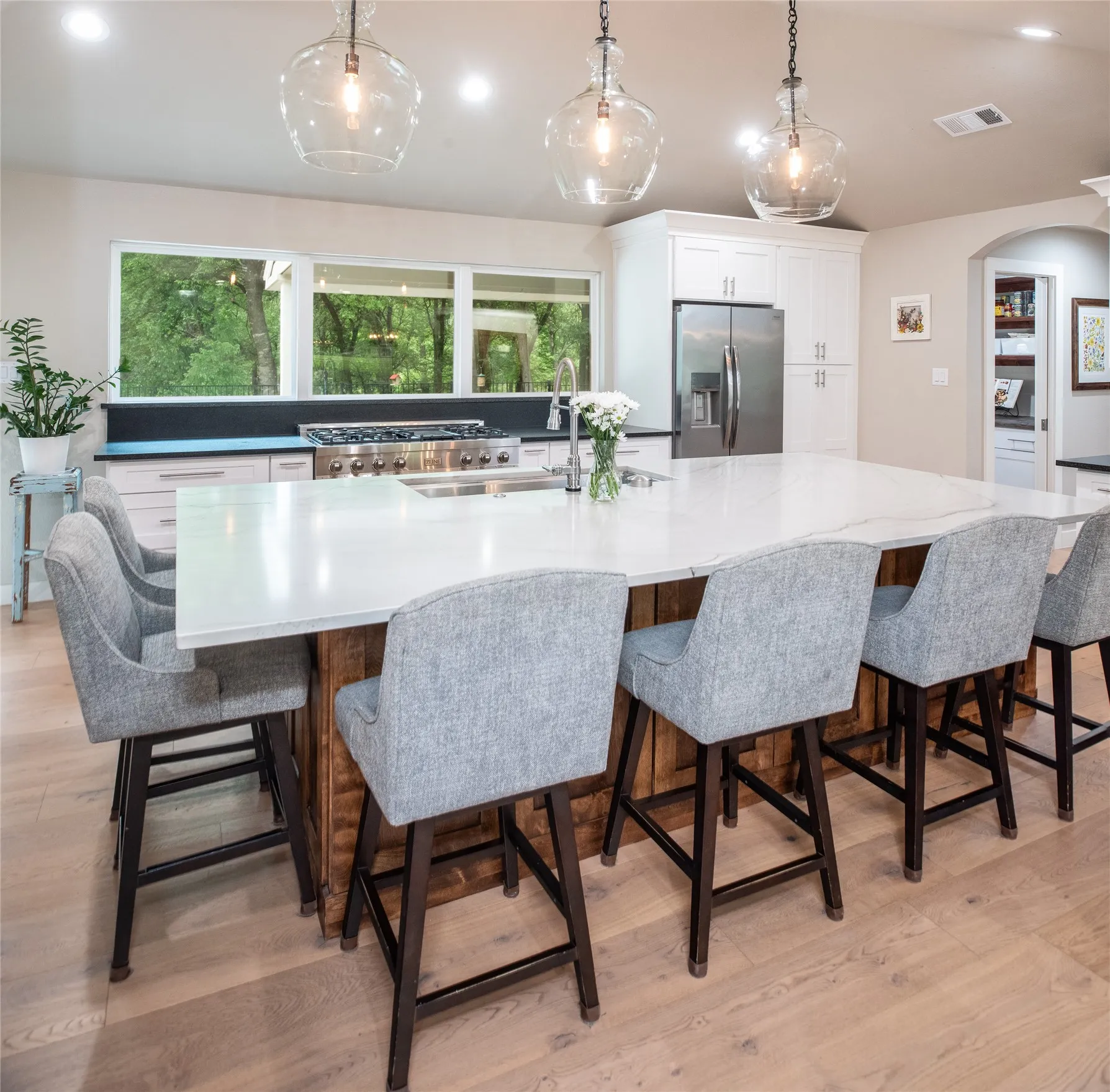 Single Family Residence For Sale in Collin County , 1451 Meandro Ria Lane, Fairview, Texas 75069, 3 Bedroom, 3 Bathroom, 2 Garage spaces, 2,890 Sqft, built in 1981, Preowned, mls#21233772, Real Estate Agent in Fairview, Homes For Sale in Collin county, Homes For Sale in Fairview, Realtor in Fairview Texas, Real Estate Brokerage Independent Realty Texas, Luminita Cordes Realtor