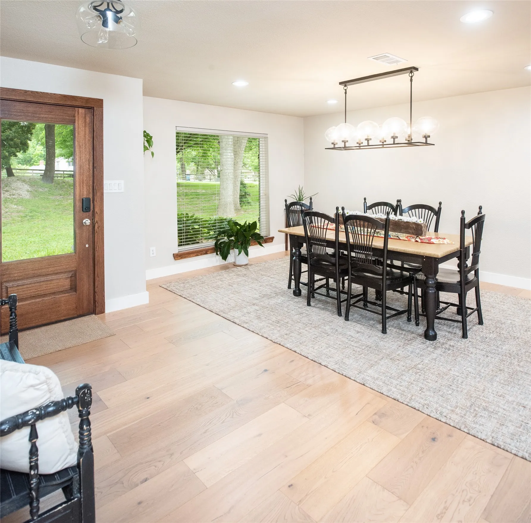 Single Family Residence For Sale in Collin County , 1451 Meandro Ria Lane, Fairview, Texas 75069, 3 Bedroom, 3 Bathroom, 2 Garage spaces, 2,890 Sqft, built in 1981, Preowned, mls#21233772, Real Estate Agent in Fairview, Homes For Sale in Collin county, Homes For Sale in Fairview, Realtor in Fairview Texas, Real Estate Brokerage Independent Realty Texas, Luminita Cordes Realtor