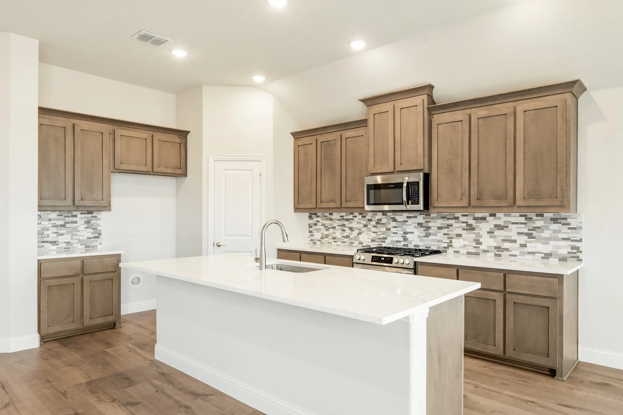 Single Family Residence For Sale in Johnson County , 213 Seminole Trail, Alvarado, Texas 76009, 4 Bedrooms, 3 Bathrooms, 2 Garage spaces, 2,102 Sqft, built in 2025, New Construction - Complete, Price $370,000, mls#21241556, Real Estate Agent in Alvarado, Homes For Sale in Johnson county, Homes For Sale in Alvarado, Realtor in Alvarado Texas, Real Estate Brokerage Independent Realty Texas, Luminita Cordes Realtor