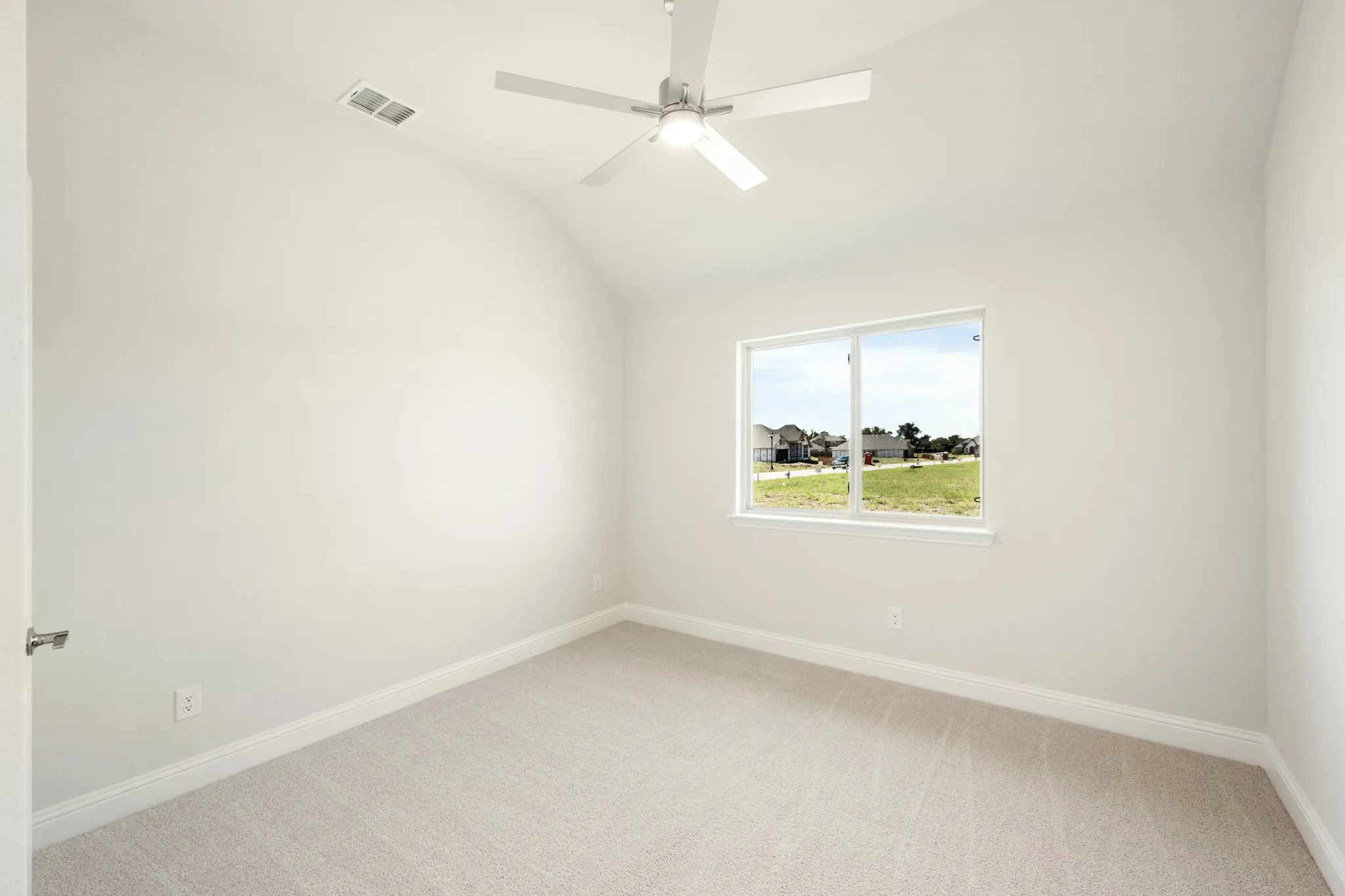 Single Family Residence For Sale in Johnson County , 213 Seminole Trail, Alvarado, Texas 76009, 4 Bedrooms, 3 Bathrooms, 2 Garage spaces, 2,102 Sqft, built in 2025, New Construction - Complete, Price $370,000, mls#21241556, Real Estate Agent in Alvarado, Homes For Sale in Johnson county, Homes For Sale in Alvarado, Realtor in Alvarado Texas, Real Estate Brokerage Independent Realty Texas, Luminita Cordes Realtor