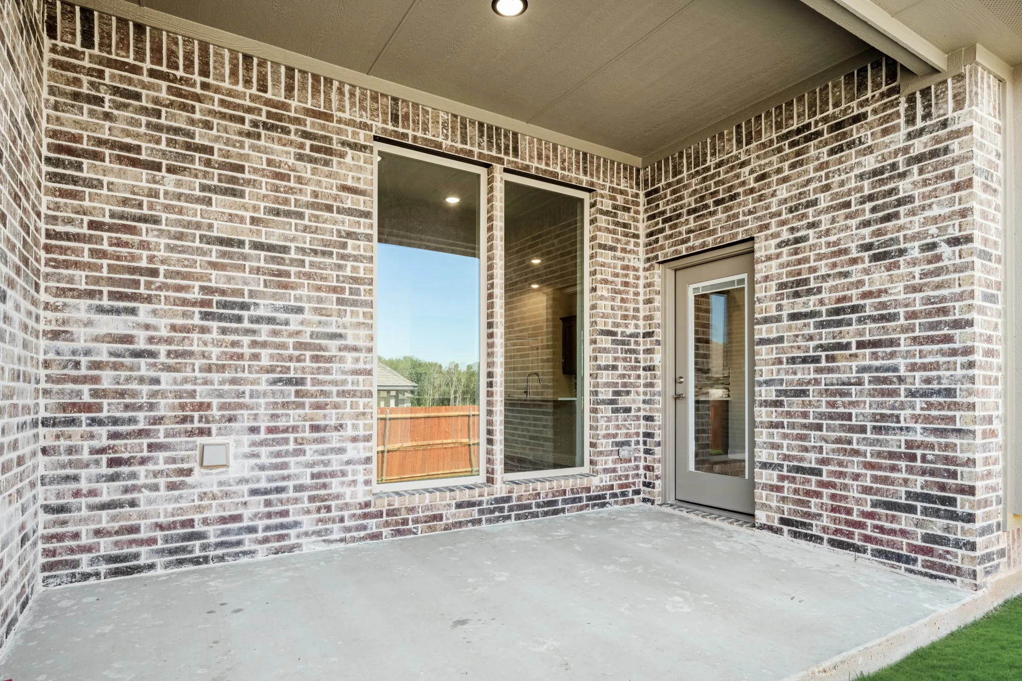 Single Family Residence For Sale in Johnson County , 213 Seminole Trail, Alvarado, Texas 76009, 4 Bedrooms, 3 Bathrooms, 2 Garage spaces, 2,102 Sqft, built in 2025, New Construction - Complete, Price $370,000, mls#21241556, Real Estate Agent in Alvarado, Homes For Sale in Johnson county, Homes For Sale in Alvarado, Realtor in Alvarado Texas, Real Estate Brokerage Independent Realty Texas, Luminita Cordes Realtor