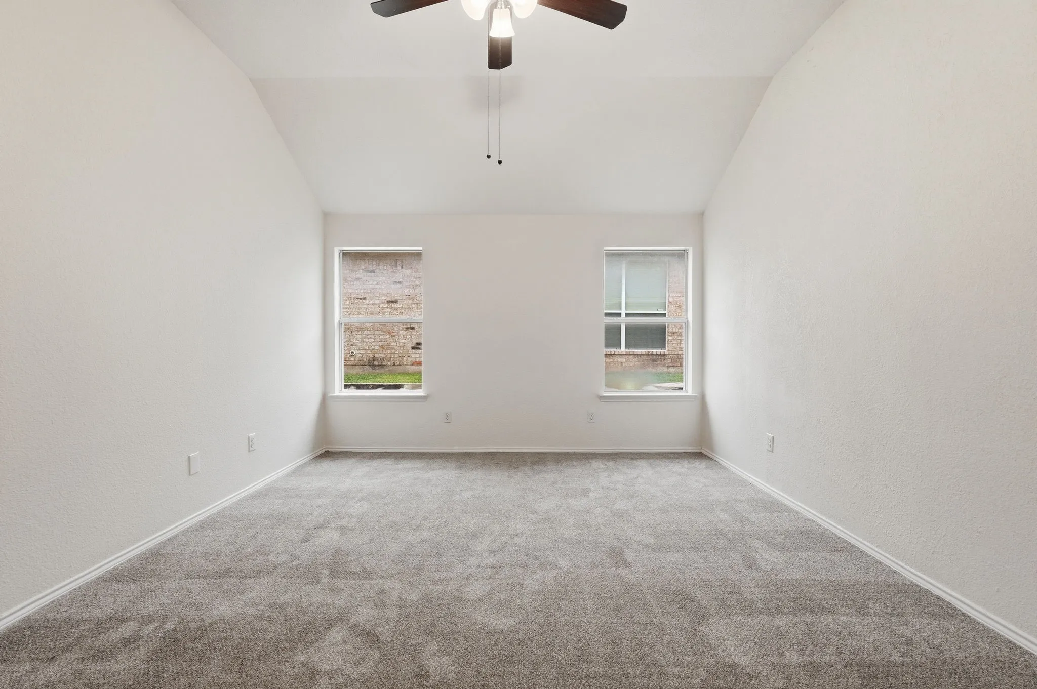 Single Family Residence For Sale in Tarrant County , 6233 Brooklynn Drive, Fort Worth, Texas 76179, 4 Bedroom, 2 Bathroom, 2 Garage spaces, 1,920 Sqft, built in 2005, mls#21239810, Real Estate Agent in Fort Worth, Homes For Sale in Tarrant county, Homes For Sale in Fort Worth, Realtor in Fort Worth Texas, Real Estate Brokerage Independent Realty Texas, Luminita Cordes Realtor