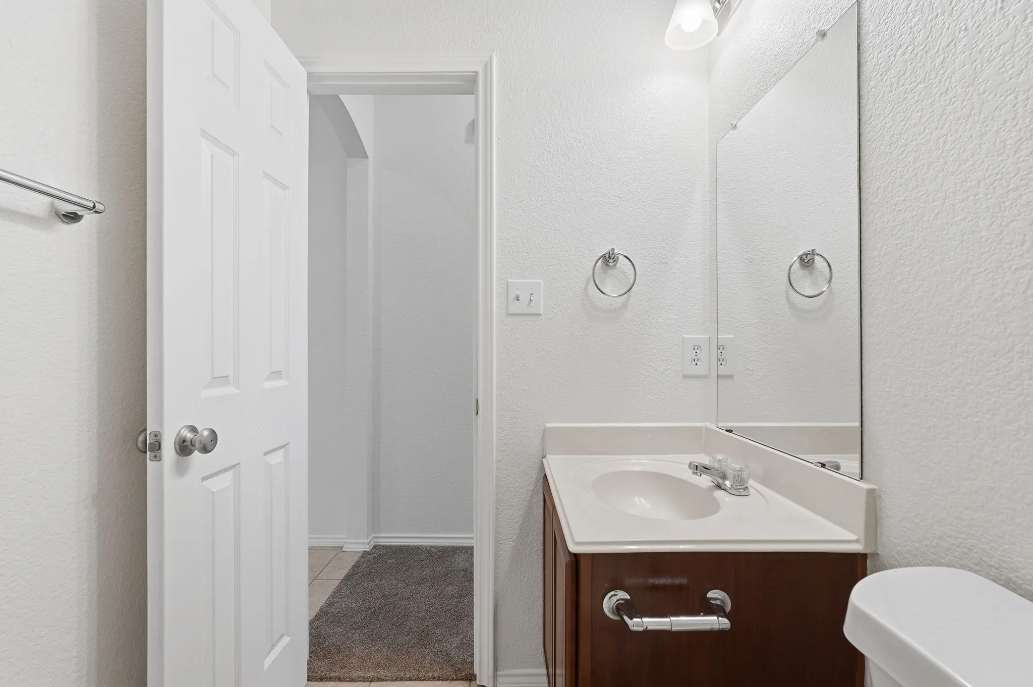 Single Family Residence For Sale in Tarrant County , 6233 Brooklynn Drive, Fort Worth, Texas 76179, 4 Bedroom, 2 Bathroom, 2 Garage spaces, 1,920 Sqft, built in 2005, mls#21239810, Real Estate Agent in Fort Worth, Homes For Sale in Tarrant county, Homes For Sale in Fort Worth, Realtor in Fort Worth Texas, Real Estate Brokerage Independent Realty Texas, Luminita Cordes Realtor