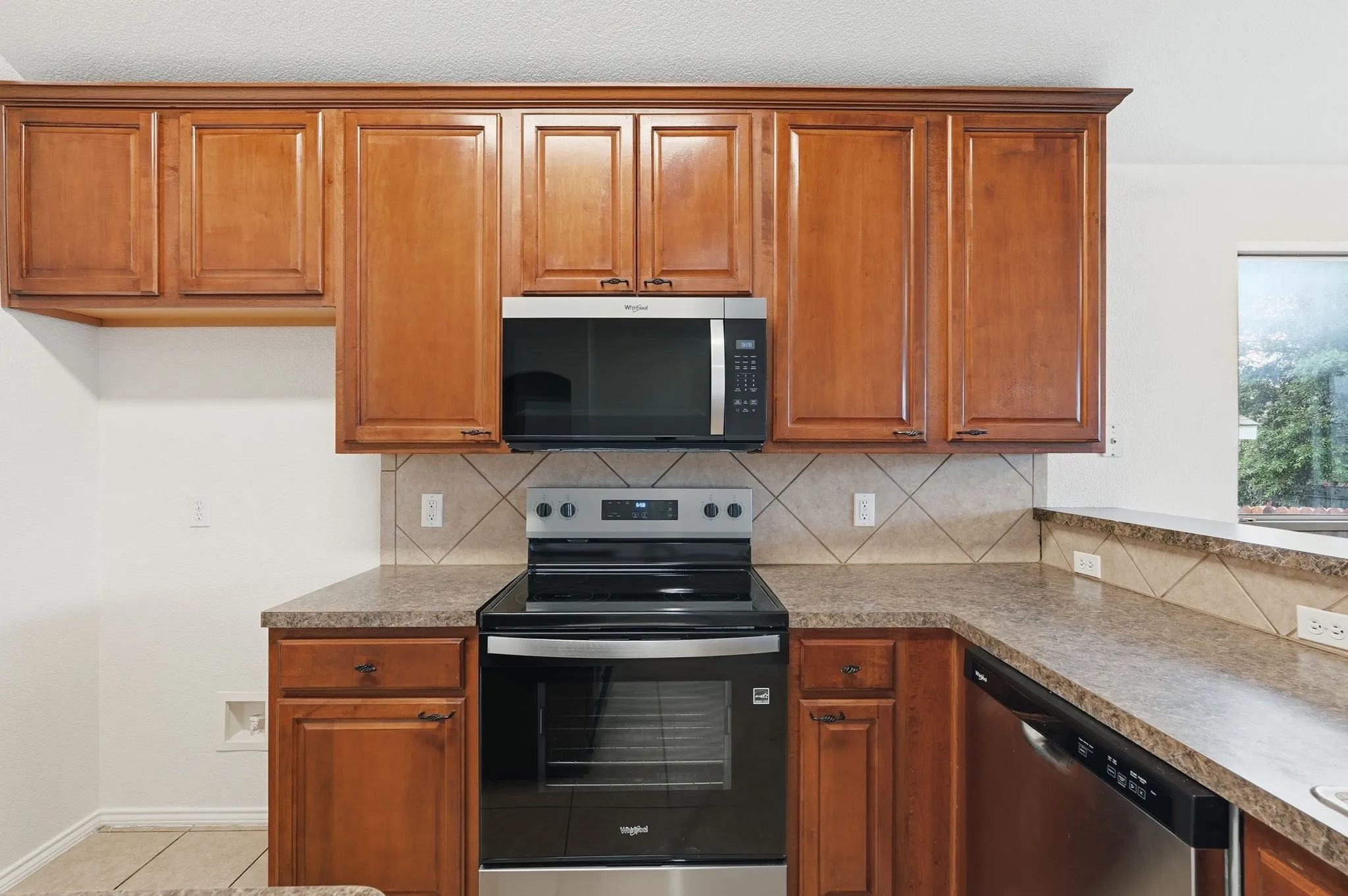 Single Family Residence For Sale in Tarrant County , 6233 Brooklynn Drive, Fort Worth, Texas 76179, 4 Bedroom, 2 Bathroom, 2 Garage spaces, 1,920 Sqft, built in 2005, mls#21239810, Real Estate Agent in Fort Worth, Homes For Sale in Tarrant county, Homes For Sale in Fort Worth, Realtor in Fort Worth Texas, Real Estate Brokerage Independent Realty Texas, Luminita Cordes Realtor