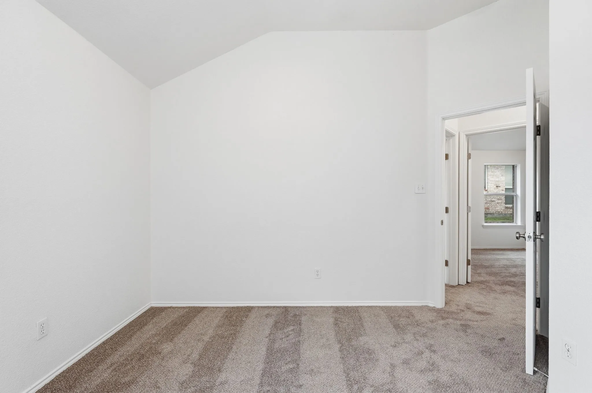 Single Family Residence For Sale in Tarrant County , 6233 Brooklynn Drive, Fort Worth, Texas 76179, 4 Bedroom, 2 Bathroom, 2 Garage spaces, 1,920 Sqft, built in 2005, mls#21239810, Real Estate Agent in Fort Worth, Homes For Sale in Tarrant county, Homes For Sale in Fort Worth, Realtor in Fort Worth Texas, Real Estate Brokerage Independent Realty Texas, Luminita Cordes Realtor