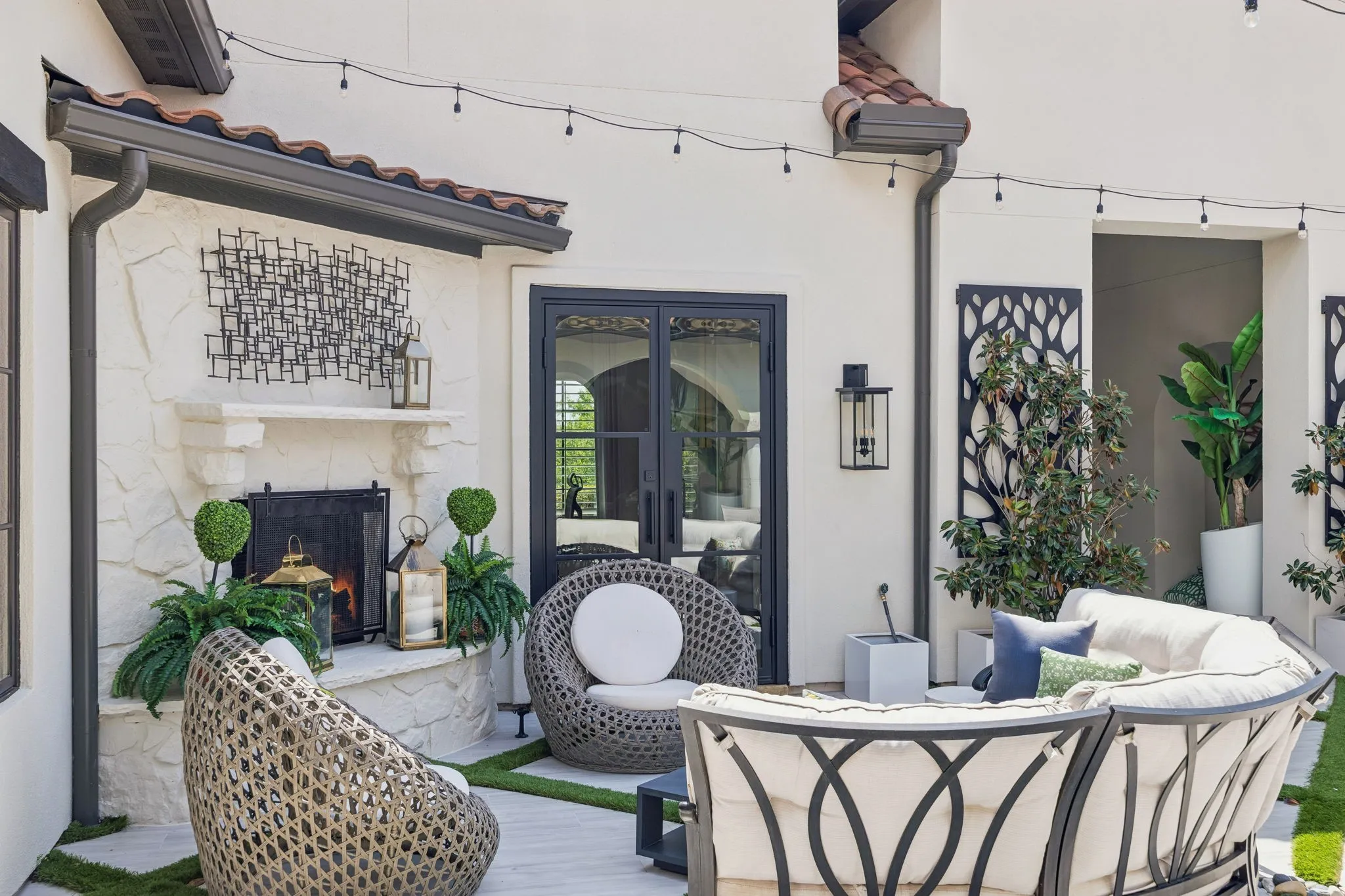 Single Family Residence For Sale in Tarrant County , 2 Paigebrooke, Westlake, Texas 76262, 5 Bedroom, 7 Bathroom, 4 Garage spaces, 7,638 Sqft, built in 2014, Preowned, mls#21234052, Real Estate Agent in Westlake, Homes For Sale in Tarrant county, Homes For Sale in Westlake, Realtor in Westlake Texas, Real Estate Brokerage Independent Realty Texas, Luminita Cordes Realtor
