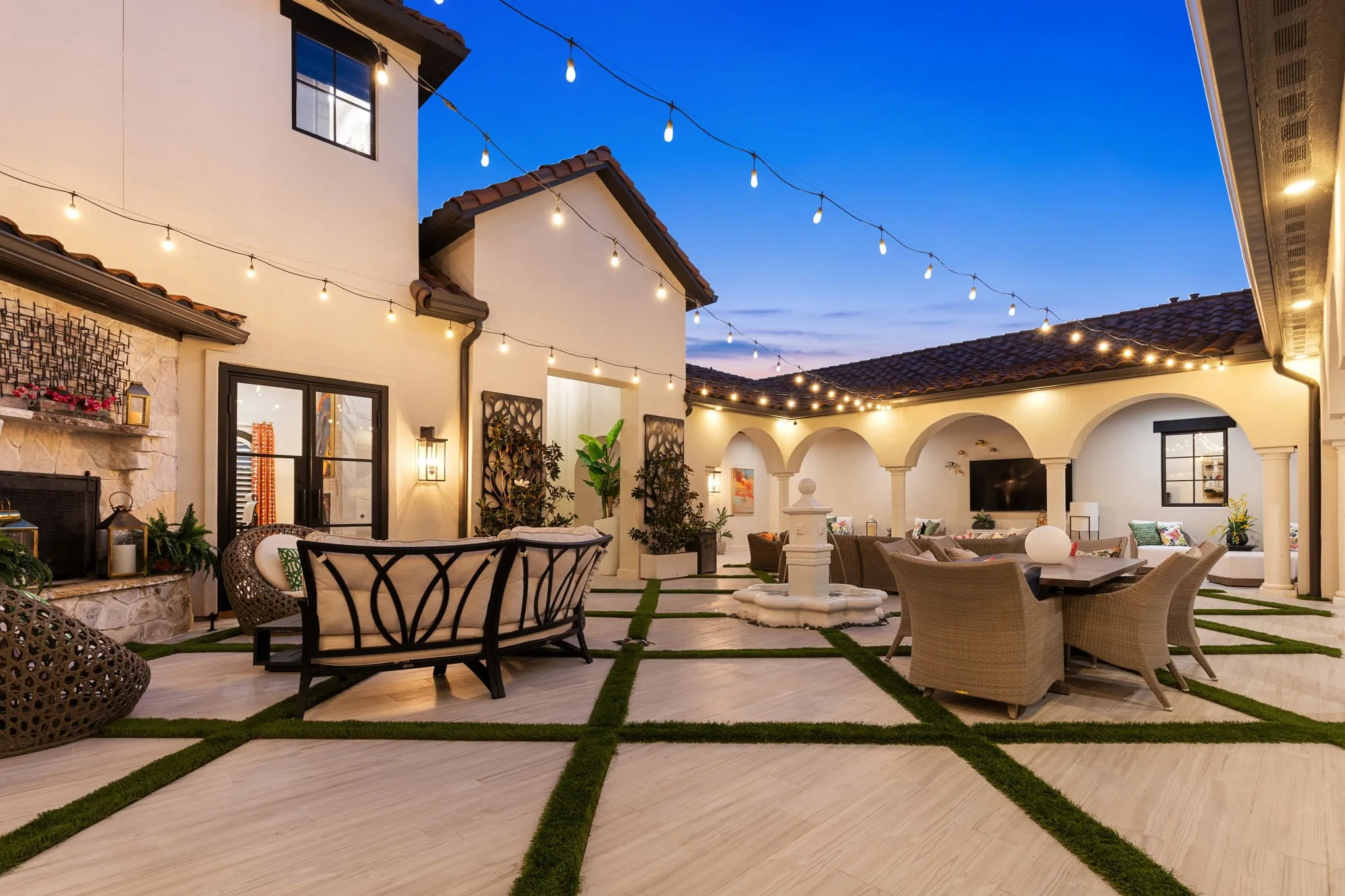 Single Family Residence For Sale in Tarrant County , 2 Paigebrooke, Westlake, Texas 76262, 5 Bedroom, 7 Bathroom, 4 Garage spaces, 7,638 Sqft, built in 2014, Preowned, mls#21234052, Real Estate Agent in Westlake, Homes For Sale in Tarrant county, Homes For Sale in Westlake, Realtor in Westlake Texas, Real Estate Brokerage Independent Realty Texas, Luminita Cordes Realtor