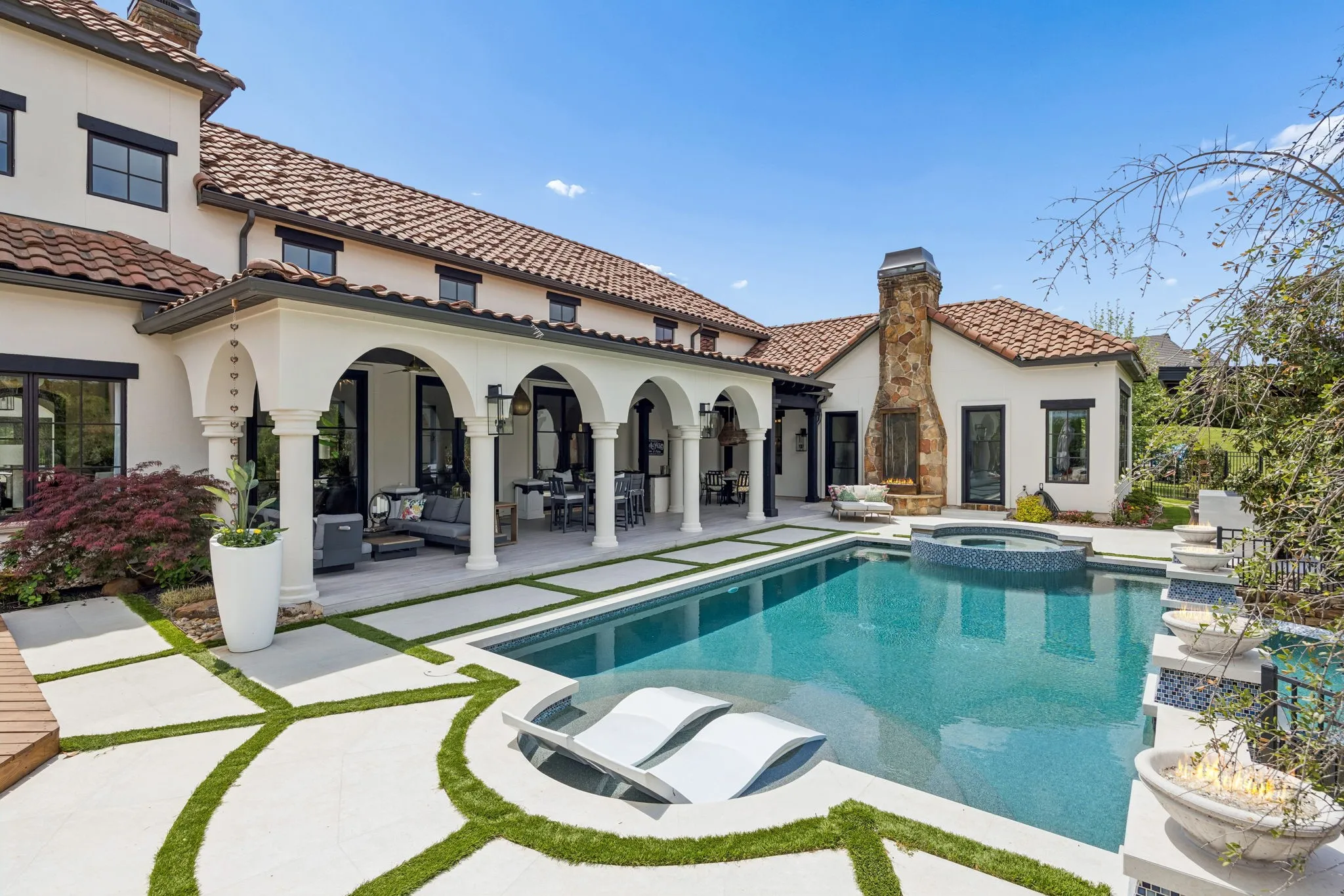 Single Family Residence For Sale in Tarrant County , 2 Paigebrooke, Westlake, Texas 76262, 5 Bedroom, 7 Bathroom, 4 Garage spaces, 7,638 Sqft, built in 2014, Preowned, mls#21234052, Real Estate Agent in Westlake, Homes For Sale in Tarrant county, Homes For Sale in Westlake, Realtor in Westlake Texas, Real Estate Brokerage Independent Realty Texas, Luminita Cordes Realtor