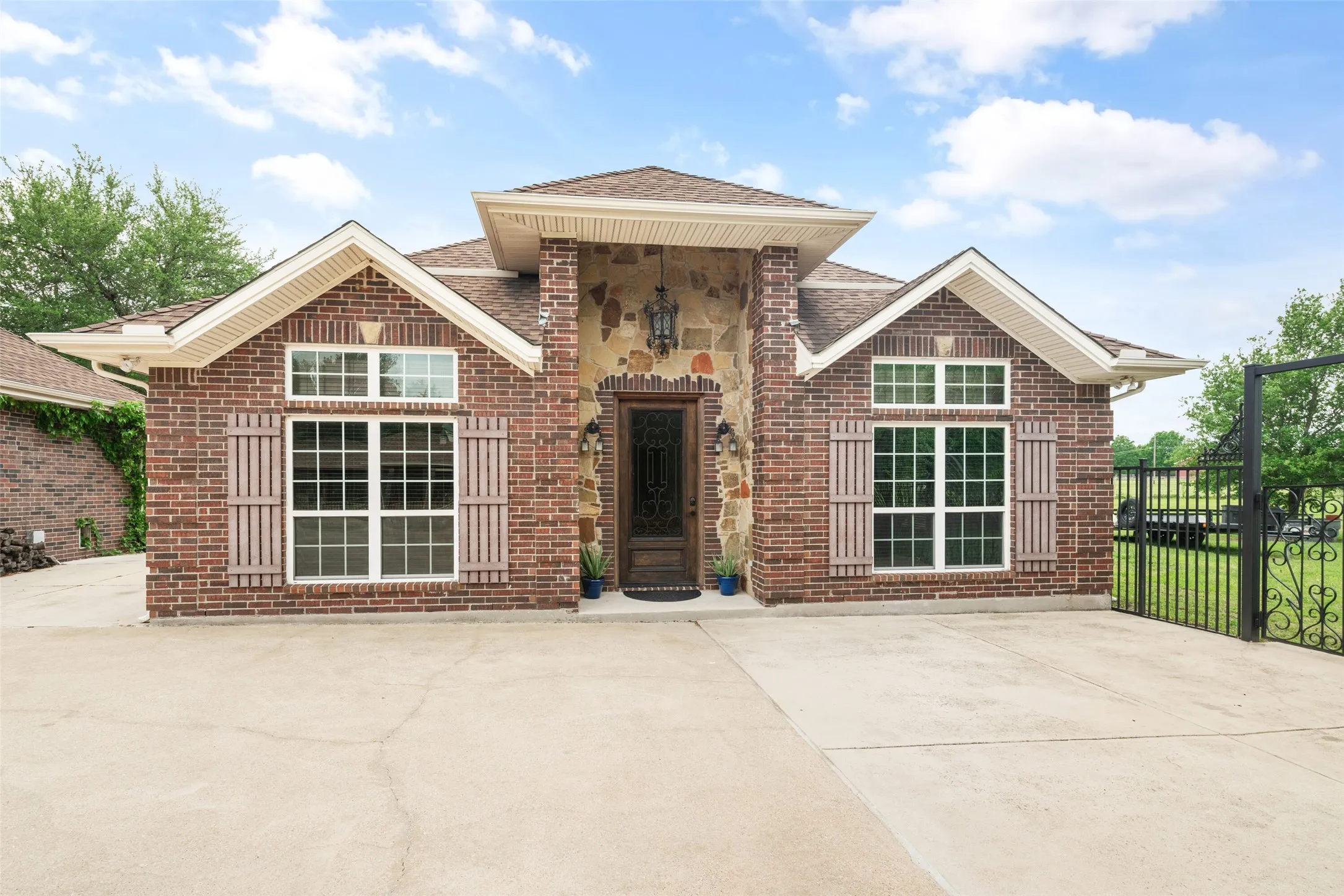 Guest House Front