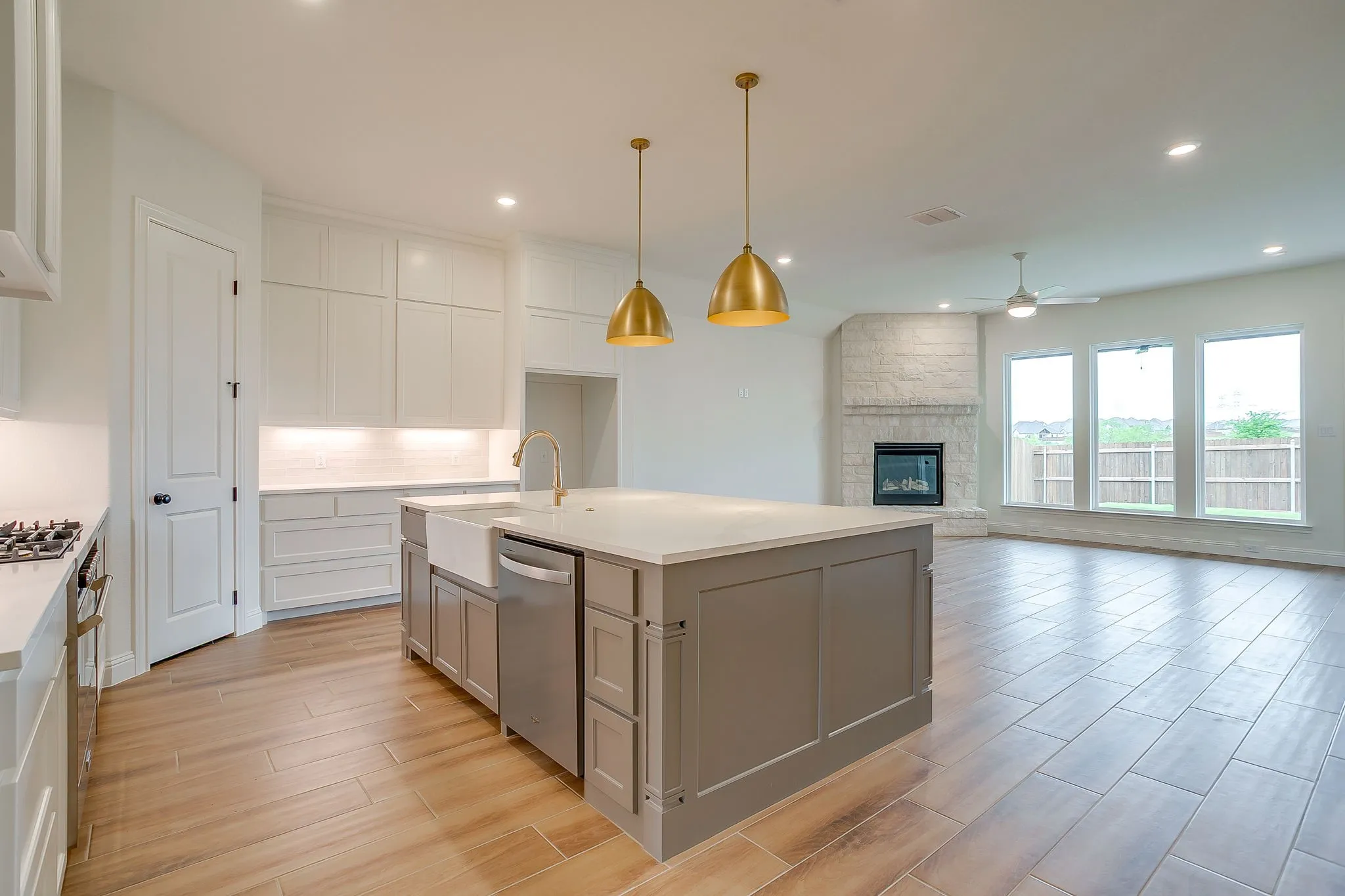 Single Family Residence For Sale in Tarrant County , 7286 Velvetleaf, Benbrook, Texas 76126, 3 Bedrooms, 2 Bathrooms, 2 Garage spaces, 2,082 Sqft, built in 2025, New Construction - Complete, Price $495,000, mls#21241599, Real Estate Agent in Benbrook, Homes For Sale in Tarrant county, Homes For Sale in Benbrook, Realtor in Benbrook Texas, Real Estate Brokerage Independent Realty Texas, Luminita Cordes Realtor