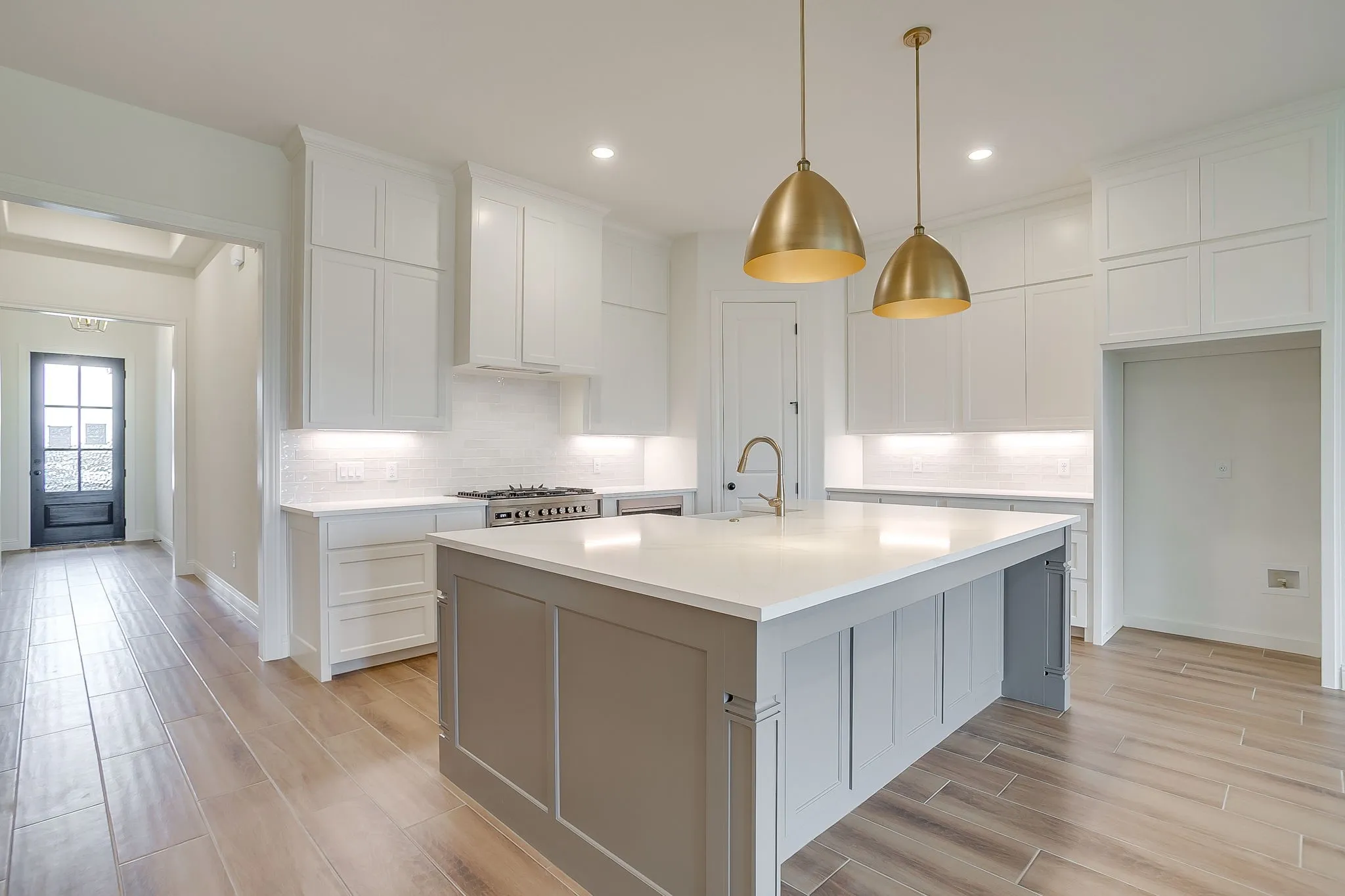 Single Family Residence For Sale in Tarrant County , 7286 Velvetleaf, Benbrook, Texas 76126, 3 Bedrooms, 2 Bathrooms, 2 Garage spaces, 2,082 Sqft, built in 2025, New Construction - Complete, Price $495,000, mls#21241599, Real Estate Agent in Benbrook, Homes For Sale in Tarrant county, Homes For Sale in Benbrook, Realtor in Benbrook Texas, Real Estate Brokerage Independent Realty Texas, Luminita Cordes Realtor
