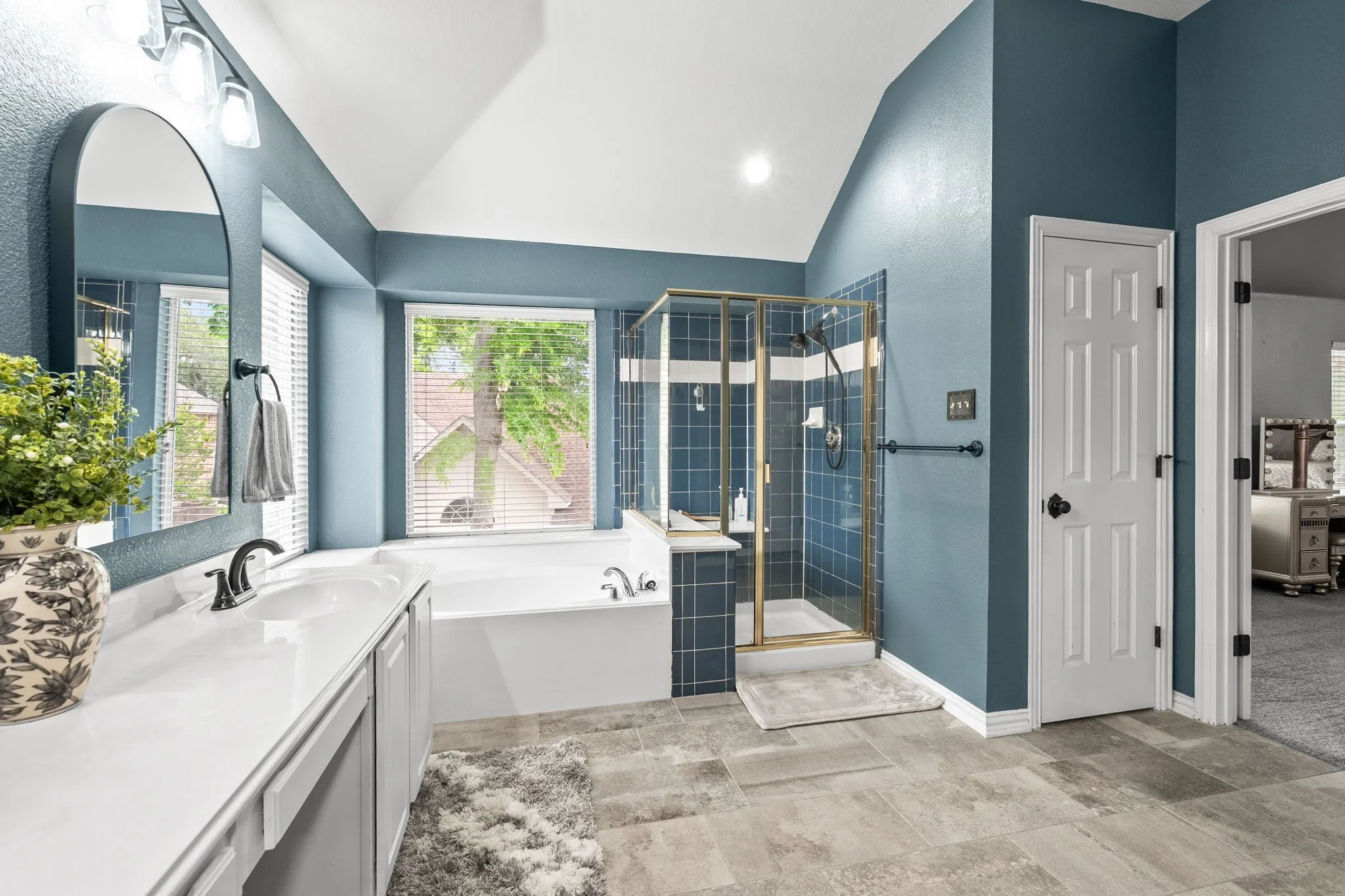 Single Family Residence For Sale in Collin County , 5305 Arrowhead Way, Mc Kinney, Texas 75072, 4 Bedroom, 3 Bathroom, 2 Garage spaces, 2,936 Sqft, built in 2001, Preowned, mls#21134493, Real Estate Agent in Mc Kinney, Homes For Sale in Collin county, Homes For Sale in Mc Kinney, Realtor in Mc Kinney Texas, Real Estate Brokerage Independent Realty Texas, Luminita Cordes Realtor