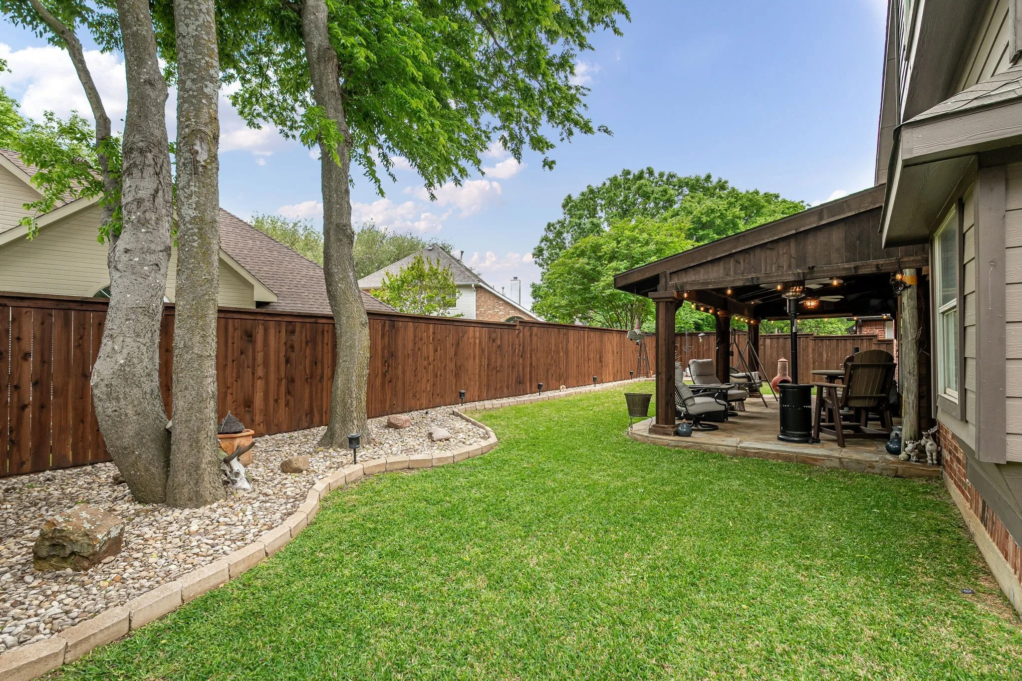 Single Family Residence For Sale in Collin County , 5305 Arrowhead Way, Mc Kinney, Texas 75072, 4 Bedroom, 3 Bathroom, 2 Garage spaces, 2,936 Sqft, built in 2001, Preowned, mls#21134493, Real Estate Agent in Mc Kinney, Homes For Sale in Collin county, Homes For Sale in Mc Kinney, Realtor in Mc Kinney Texas, Real Estate Brokerage Independent Realty Texas, Luminita Cordes Realtor
