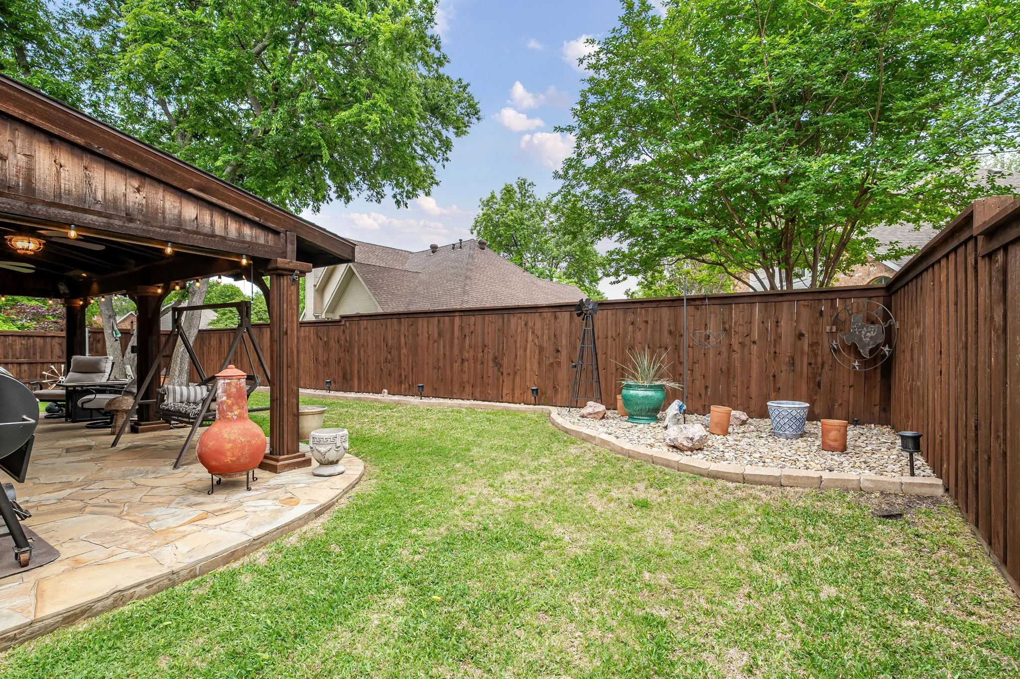 Single Family Residence For Sale in Collin County , 5305 Arrowhead Way, Mc Kinney, Texas 75072, 4 Bedroom, 3 Bathroom, 2 Garage spaces, 2,936 Sqft, built in 2001, Preowned, mls#21134493, Real Estate Agent in Mc Kinney, Homes For Sale in Collin county, Homes For Sale in Mc Kinney, Realtor in Mc Kinney Texas, Real Estate Brokerage Independent Realty Texas, Luminita Cordes Realtor