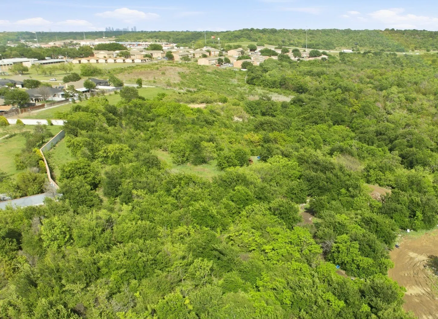 Unimproved Land For Sale in Dallas County , 6150 Winonly Circle, Dallas, Texas 75211, 0, 0, Garage spaces, 0 Sqft, built in 0, Price $40,000, mls#21241627, Real Estate Agent in Dallas, Homes For Sale in Dallas county, Homes For Sale in Dallas, Realtor in Dallas Texas, Real Estate Brokerage Independent Realty Texas, Luminita Cordes Realtor