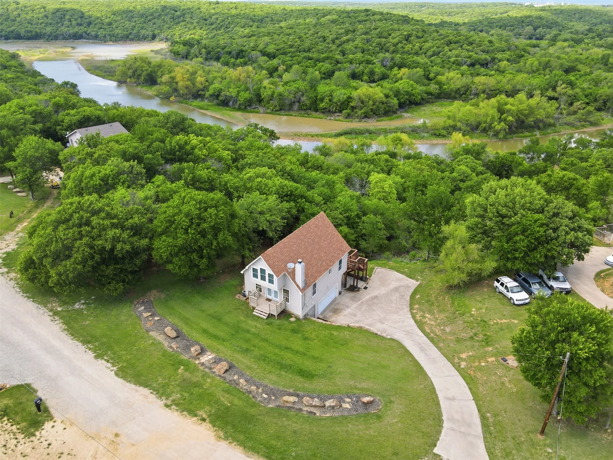 Single Family Residence For Sale in Wise County , 268 Private Road 1758, Chico, Texas 76431, 3 Bedroom, 2 Bathroom, 2 Garage spaces, 1,842 Sqft, built in 2007, Preowned, mls#21231719, Real Estate Agent in Chico, Homes For Sale in Wise county, Homes For Sale in Chico, Realtor in Chico Texas, Real Estate Brokerage Independent Realty Texas, Luminita Cordes Realtor