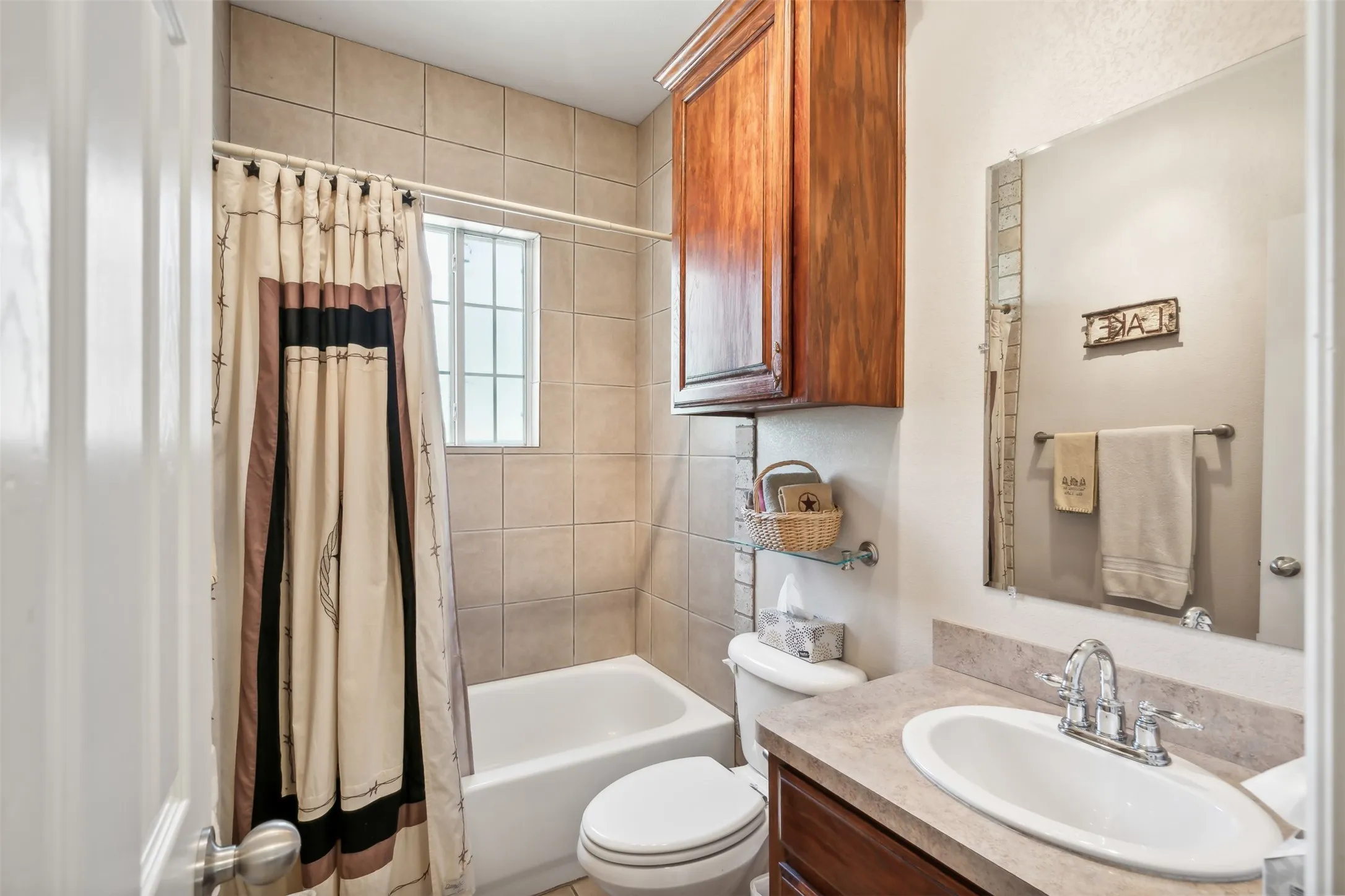 Single Family Residence For Sale in Wise County , 268 Private Road 1758, Chico, Texas 76431, 3 Bedroom, 2 Bathroom, 2 Garage spaces, 1,842 Sqft, built in 2007, Preowned, mls#21231719, Real Estate Agent in Chico, Homes For Sale in Wise county, Homes For Sale in Chico, Realtor in Chico Texas, Real Estate Brokerage Independent Realty Texas, Luminita Cordes Realtor