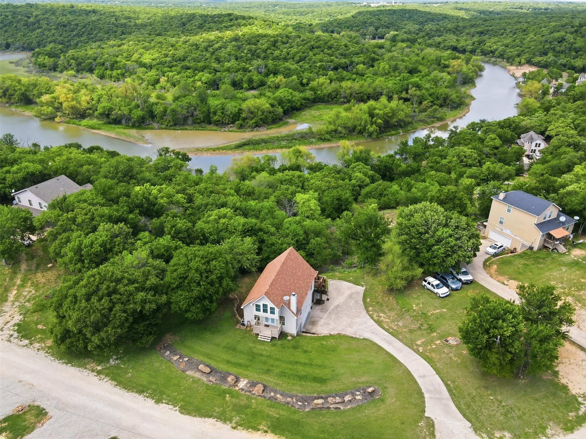 Single Family Residence For Sale in Wise County , 268 Private Road 1758, Chico, Texas 76431, 3 Bedroom, 2 Bathroom, 2 Garage spaces, 1,842 Sqft, built in 2007, Preowned, mls#21231719, Real Estate Agent in Chico, Homes For Sale in Wise county, Homes For Sale in Chico, Realtor in Chico Texas, Real Estate Brokerage Independent Realty Texas, Luminita Cordes Realtor
