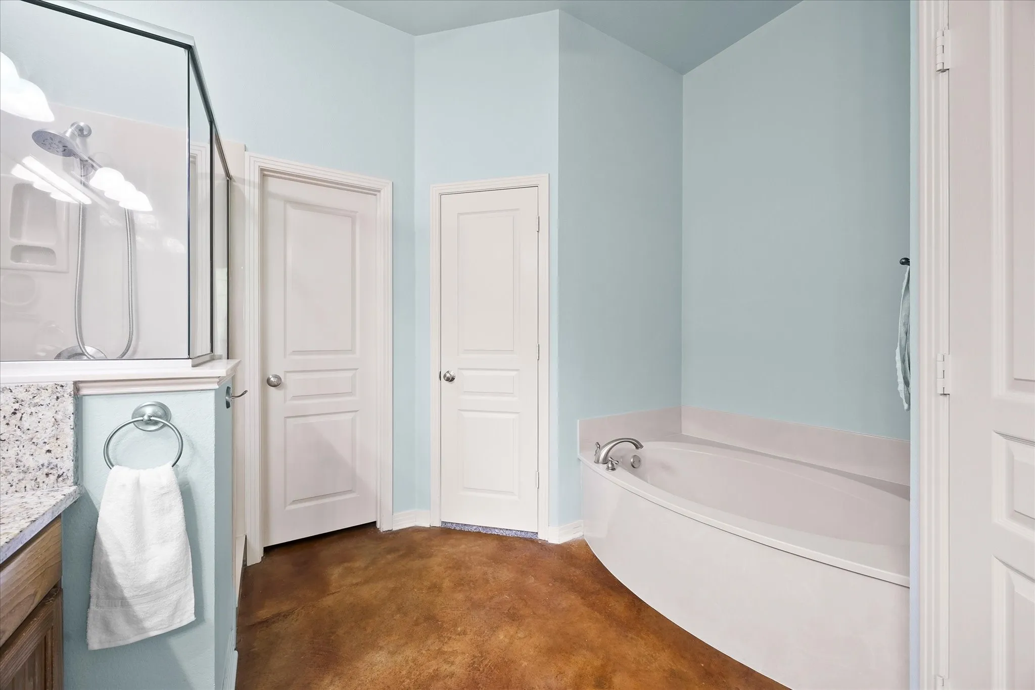 Single Family Residence For Sale in Rockwall County , 281 High Plains Trail, Royse City, Texas 75189, 4 Bedroom, 3 Bathroom, 3 Garage spaces, 2,521 Sqft, built in 2003, Preowned, mls#21217579, Real Estate Agent in Royse City, Homes For Sale in Rockwall county, Homes For Sale in Royse City, Realtor in Royse City Texas, Real Estate Brokerage Independent Realty Texas, Luminita Cordes Realtor